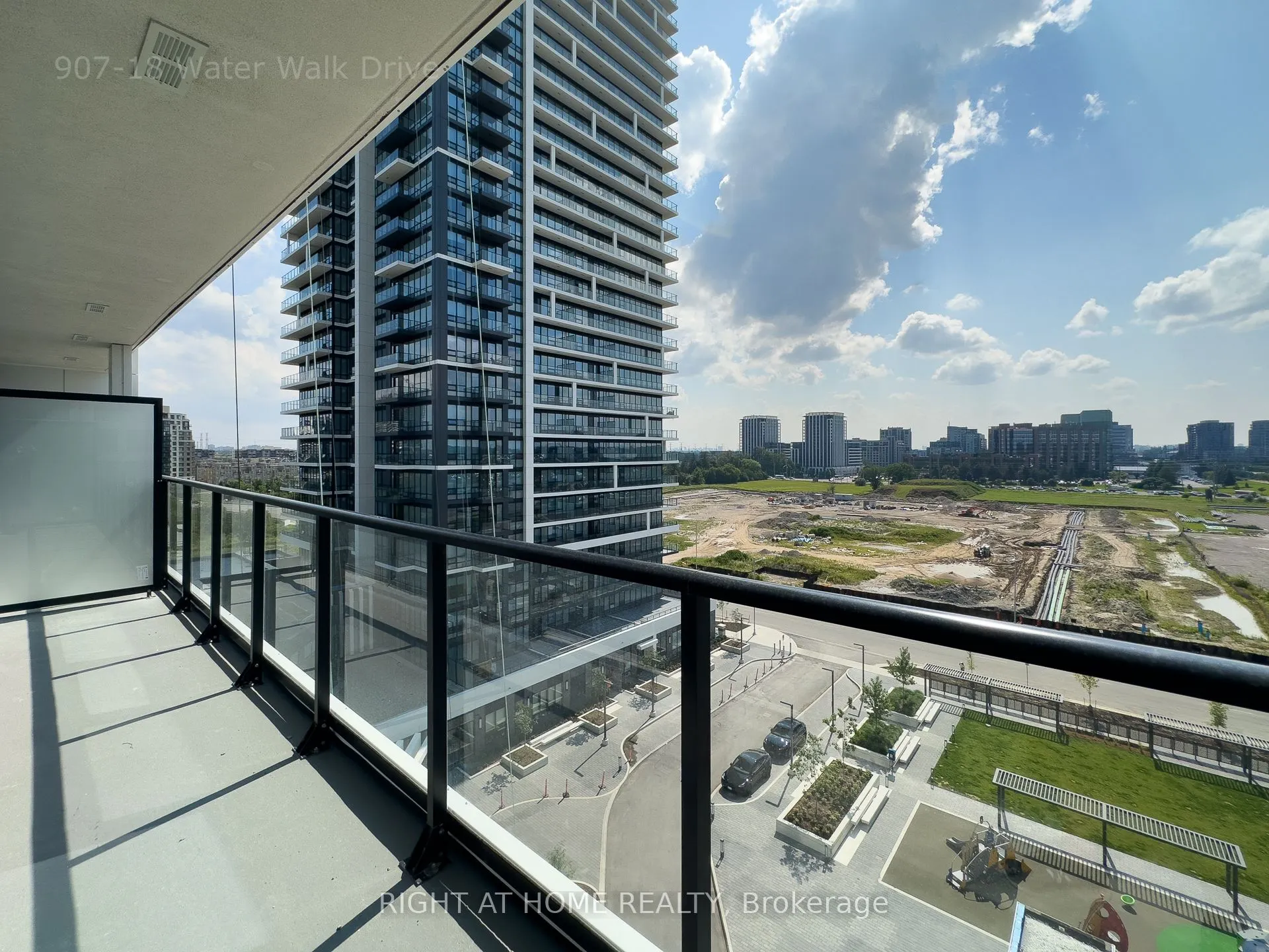 18 Water Walk Drive, #907