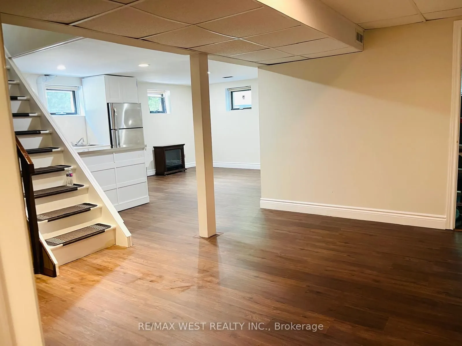48 Clearview Heights, #BSMT