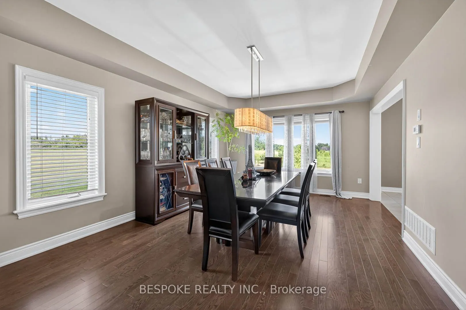 33 Ridge Road