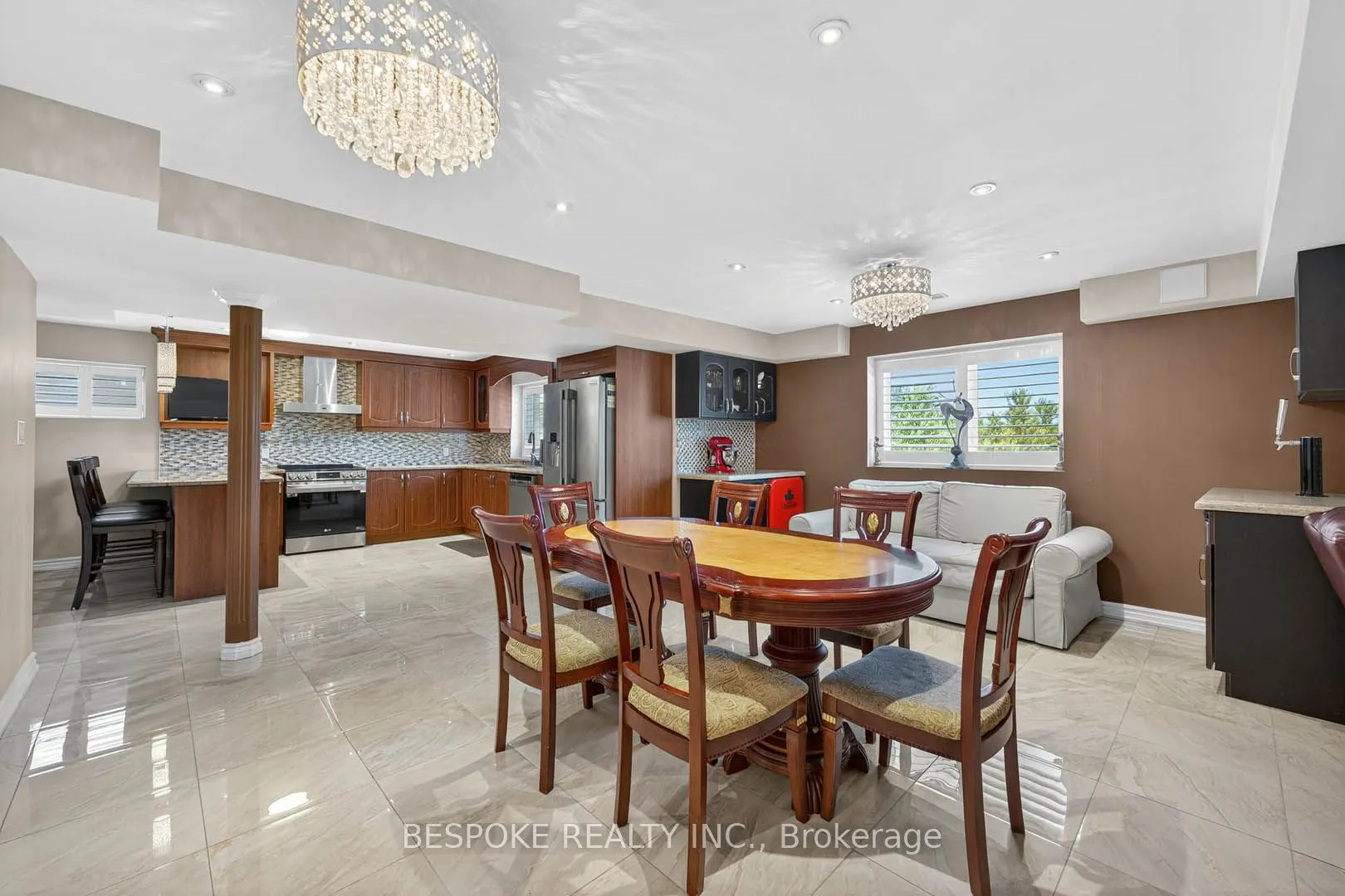 33 Ridge Road
