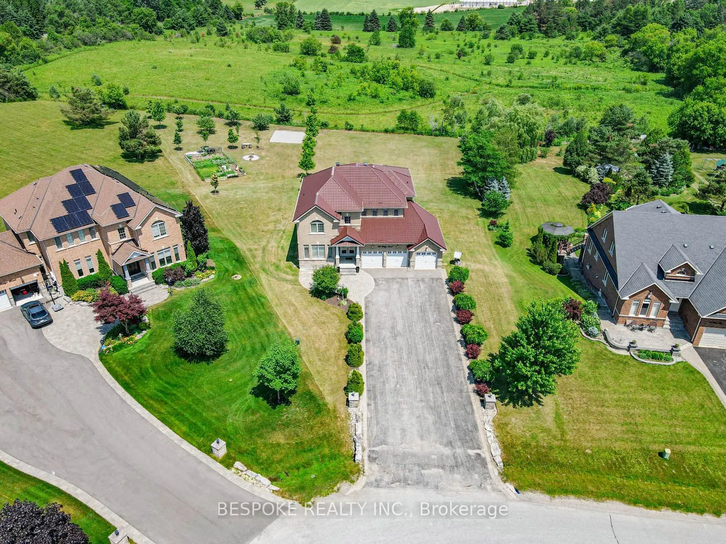 33 Ridge Road