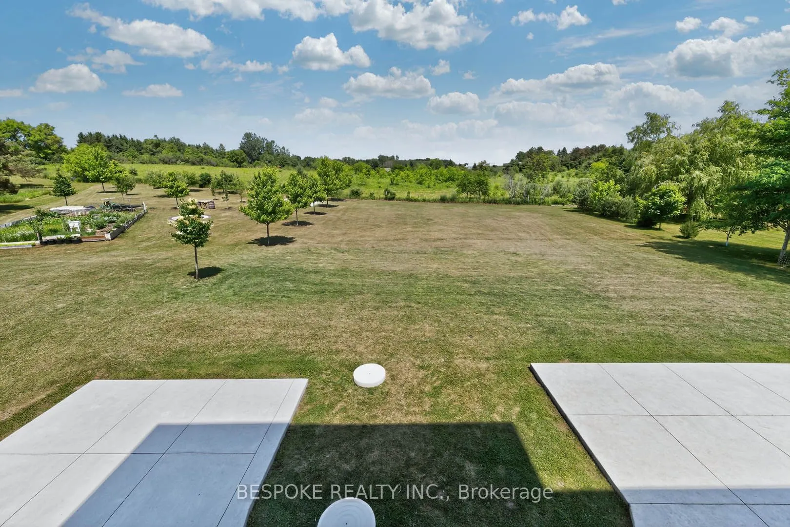 33 Ridge Road