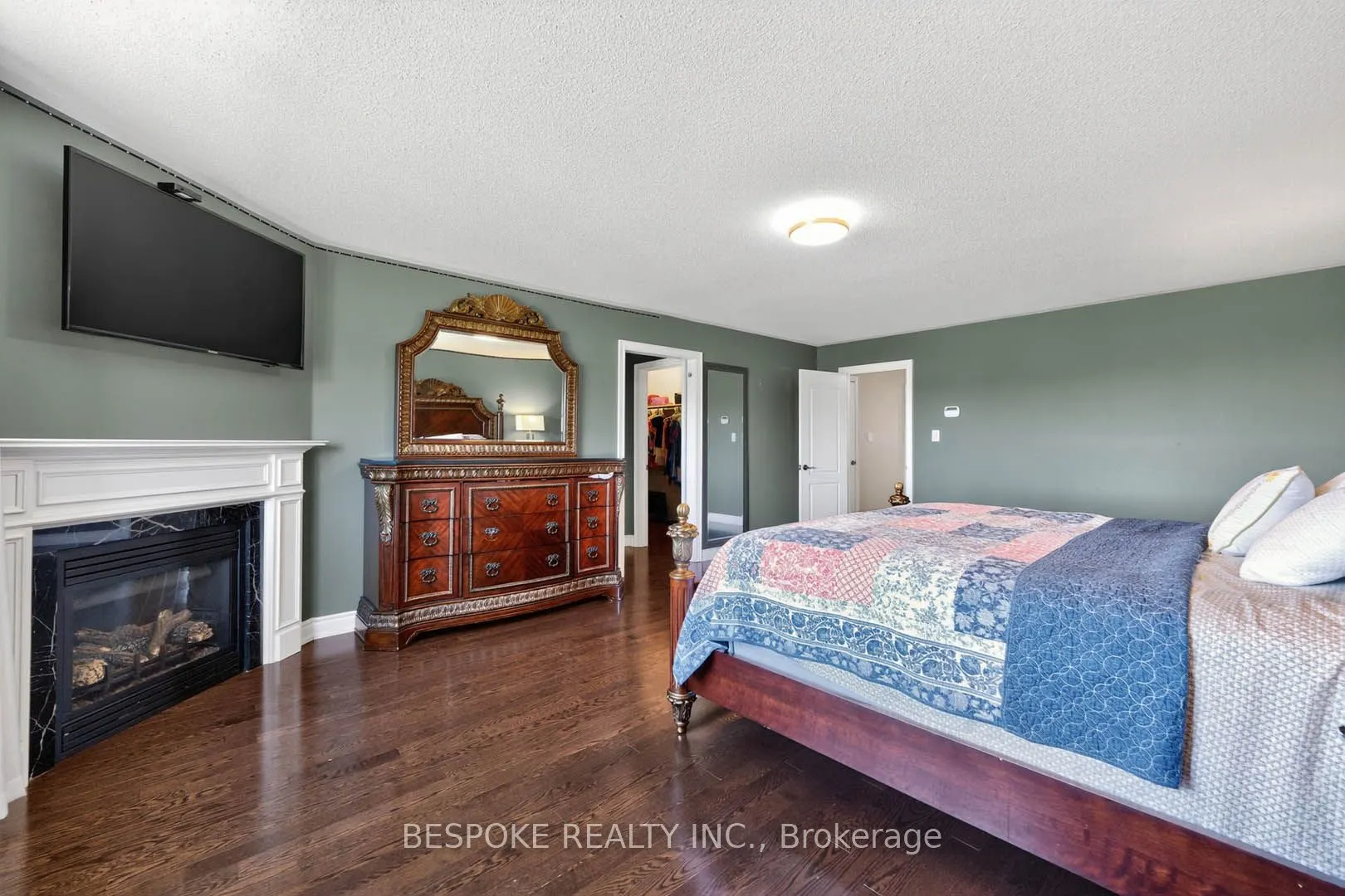 33 Ridge Road