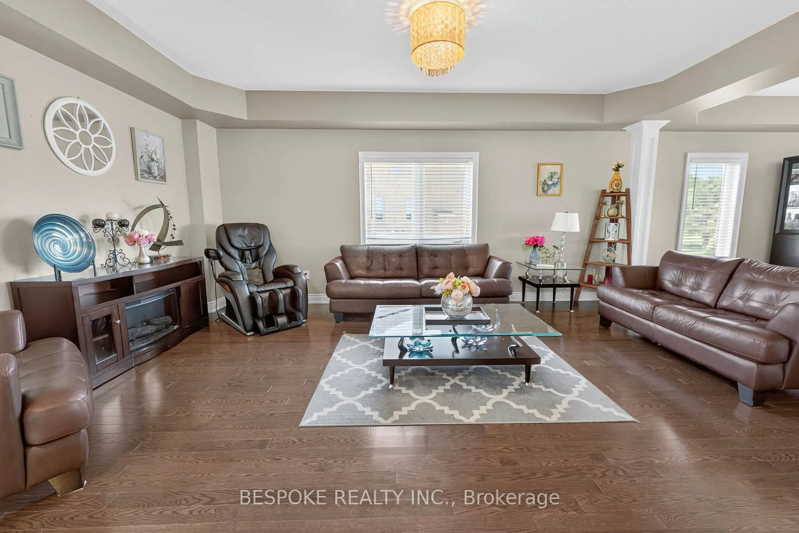 33 Ridge Road