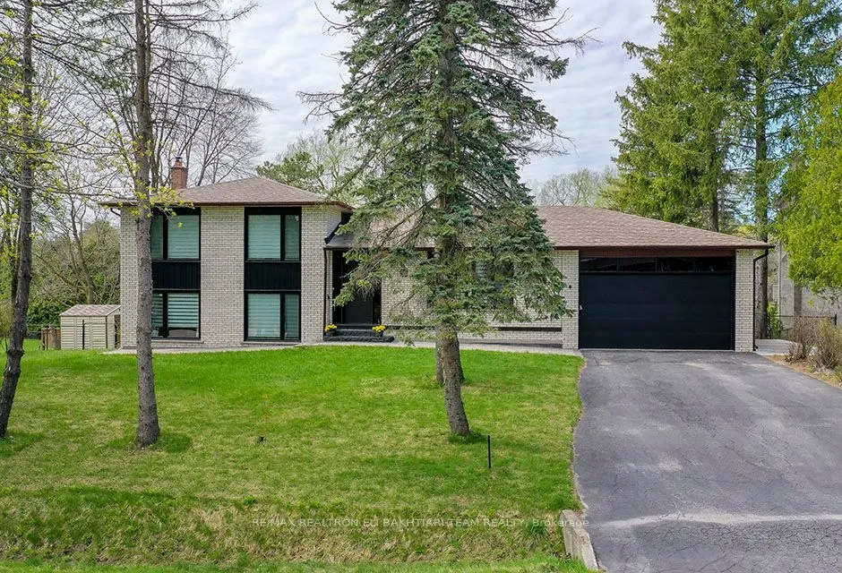 56 Cynthia Crescent