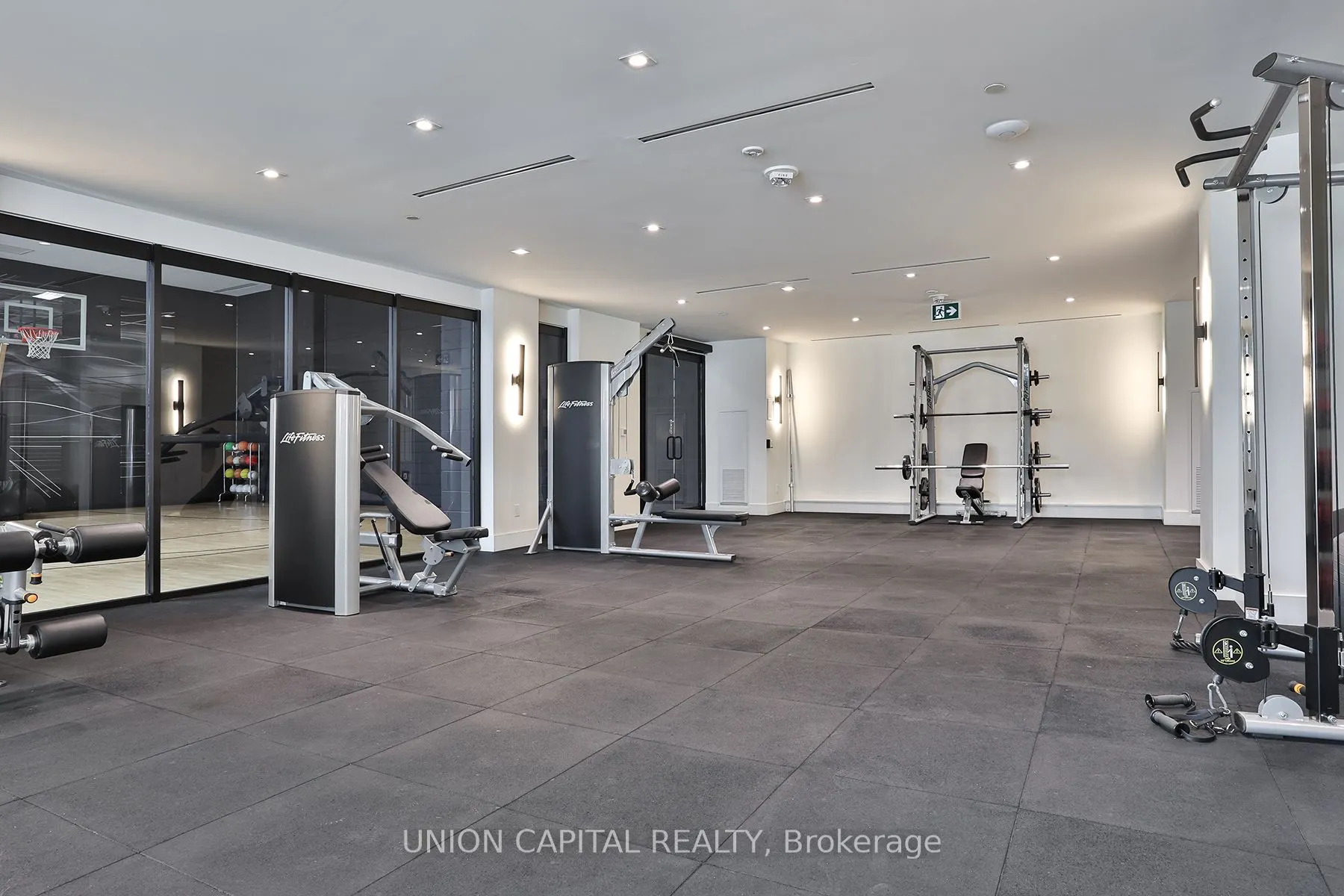 8868 Yonge Street, #702E