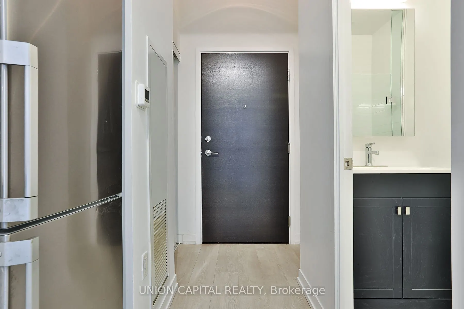 8868 Yonge Street, #702E