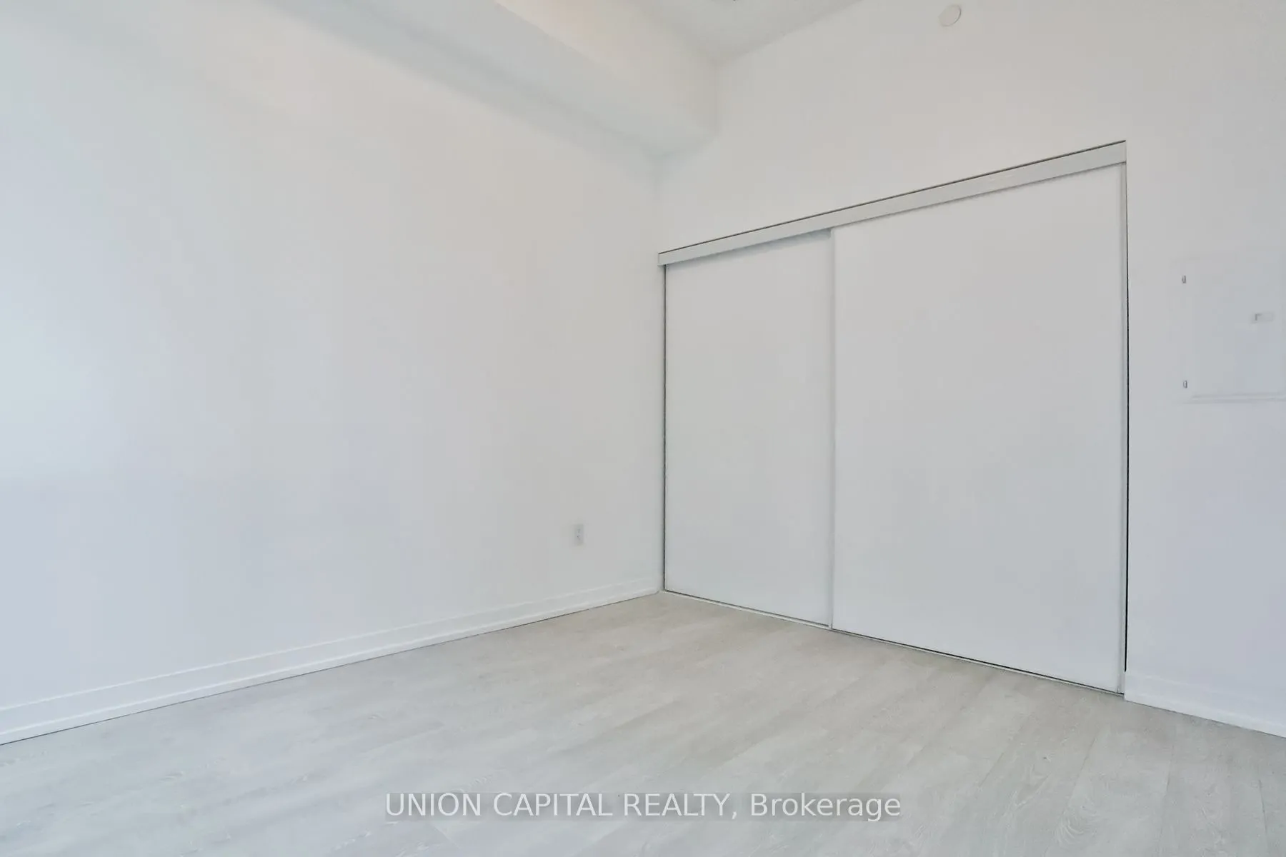 8868 Yonge Street, #702E