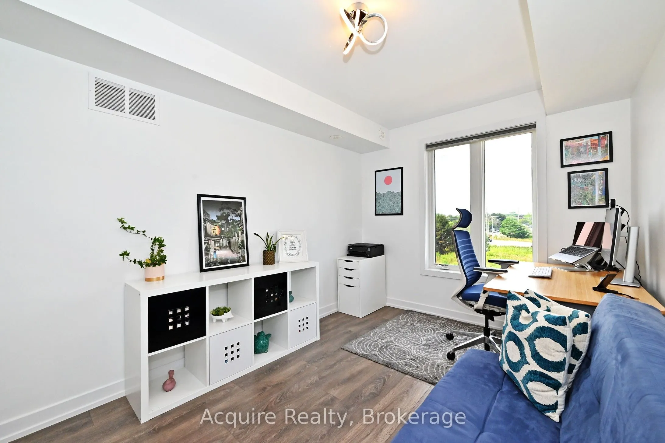 10 Dunsheath Way, #203
