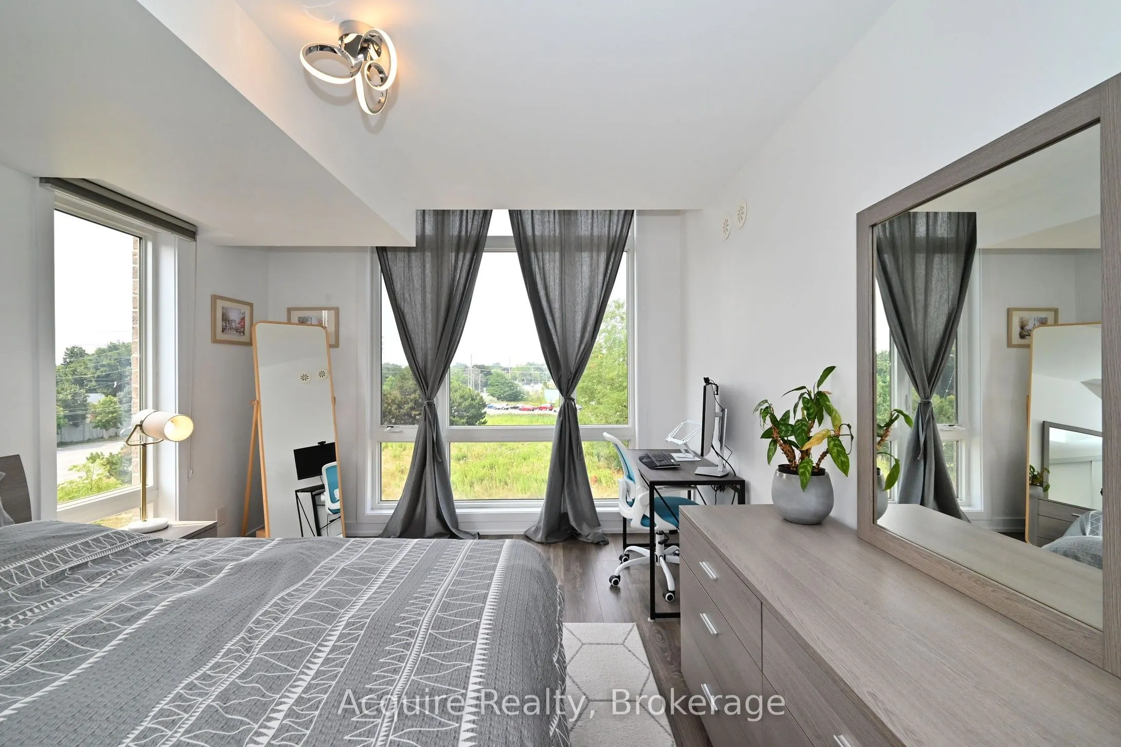 10 Dunsheath Way, #203