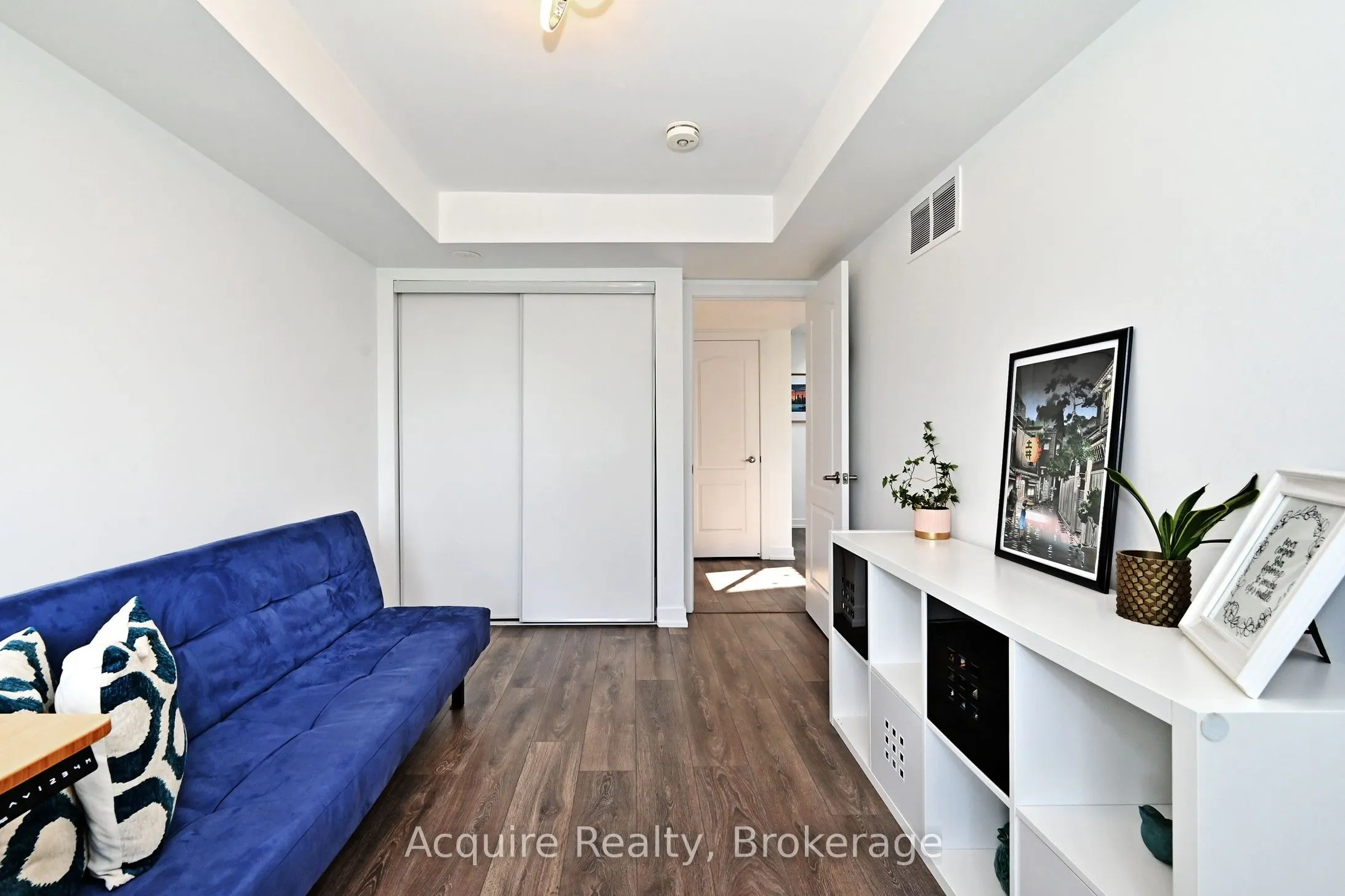 10 Dunsheath Way, #203