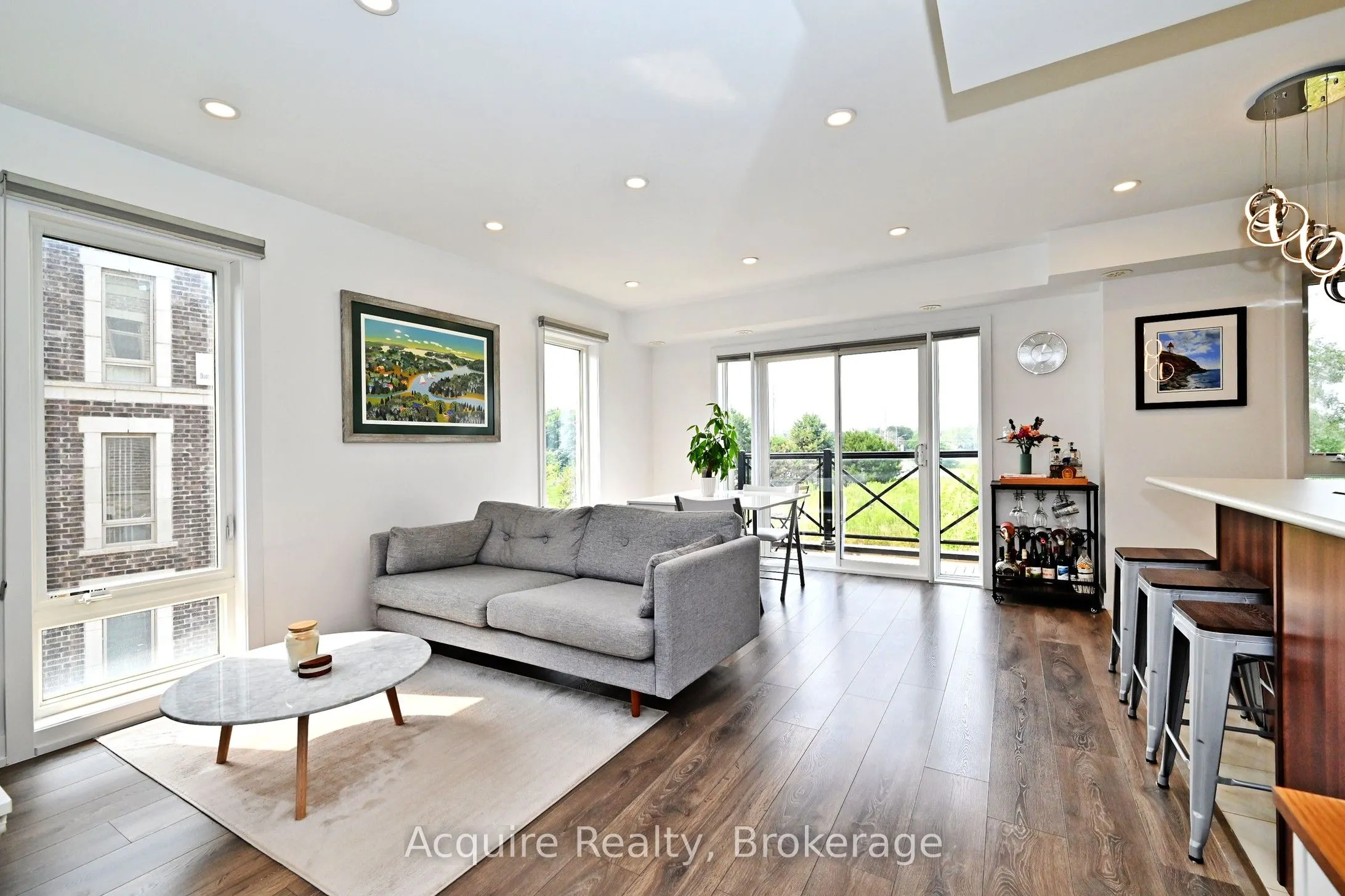 10 Dunsheath Way, #203