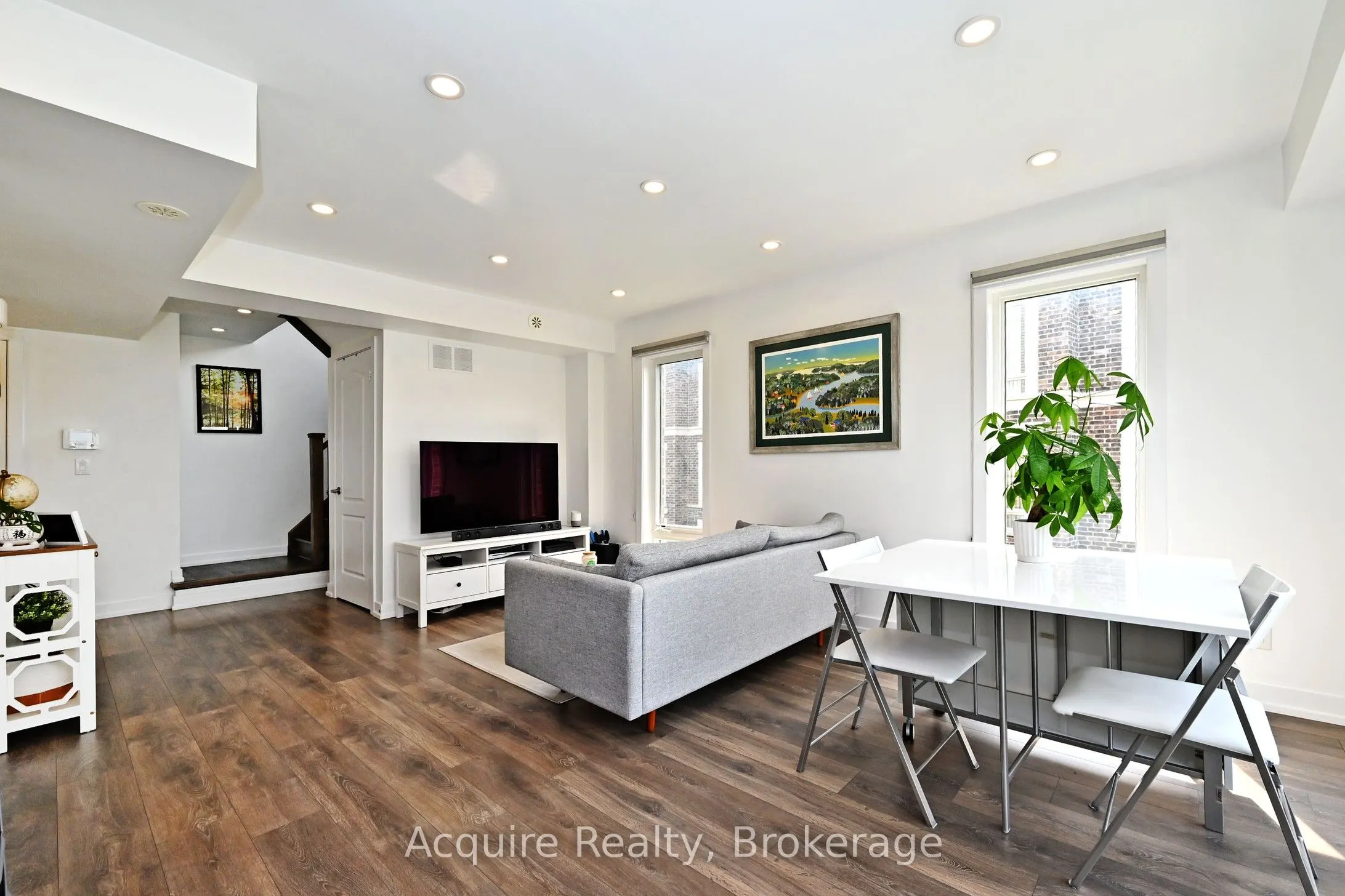 10 Dunsheath Way, #203