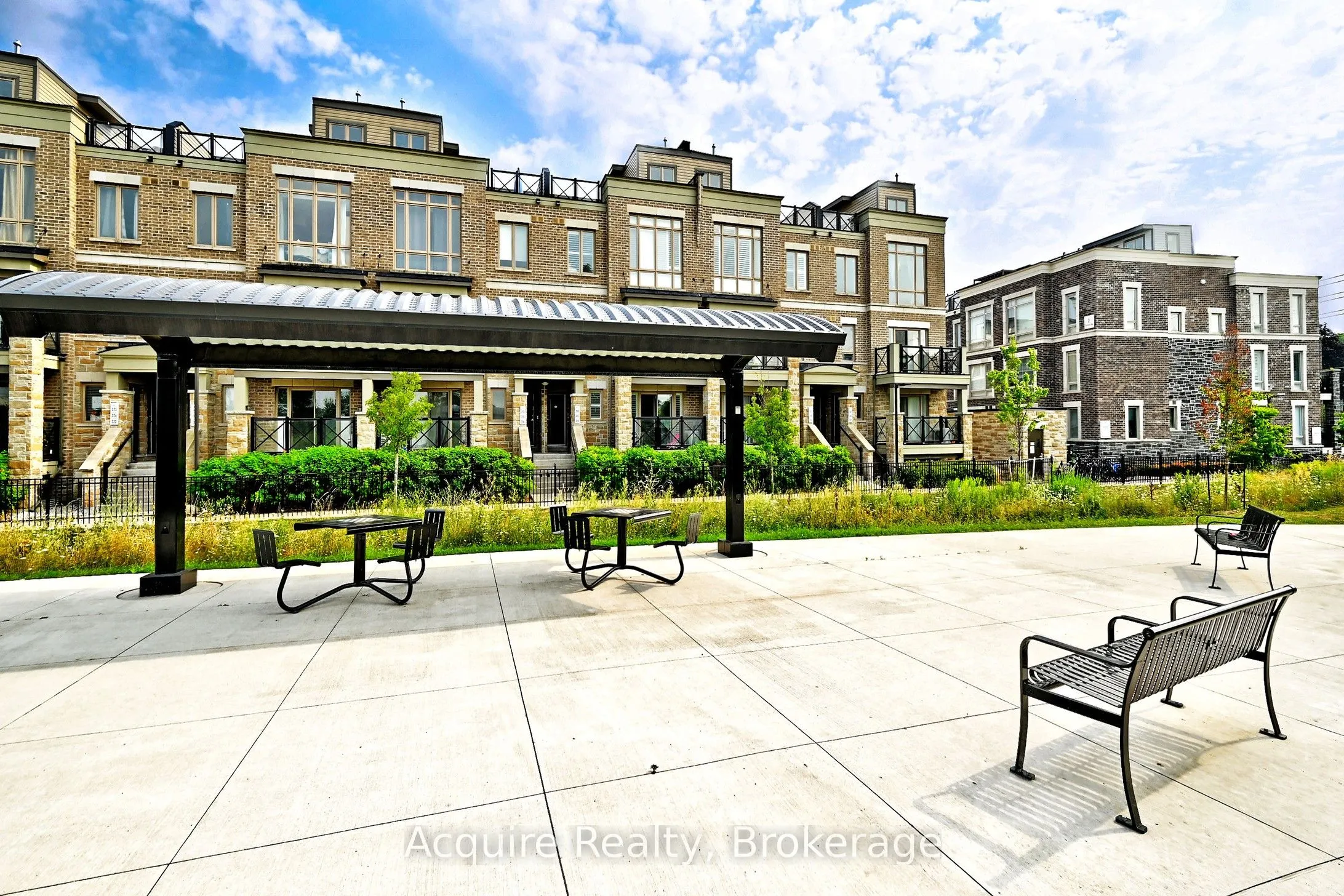 10 Dunsheath Way, #203