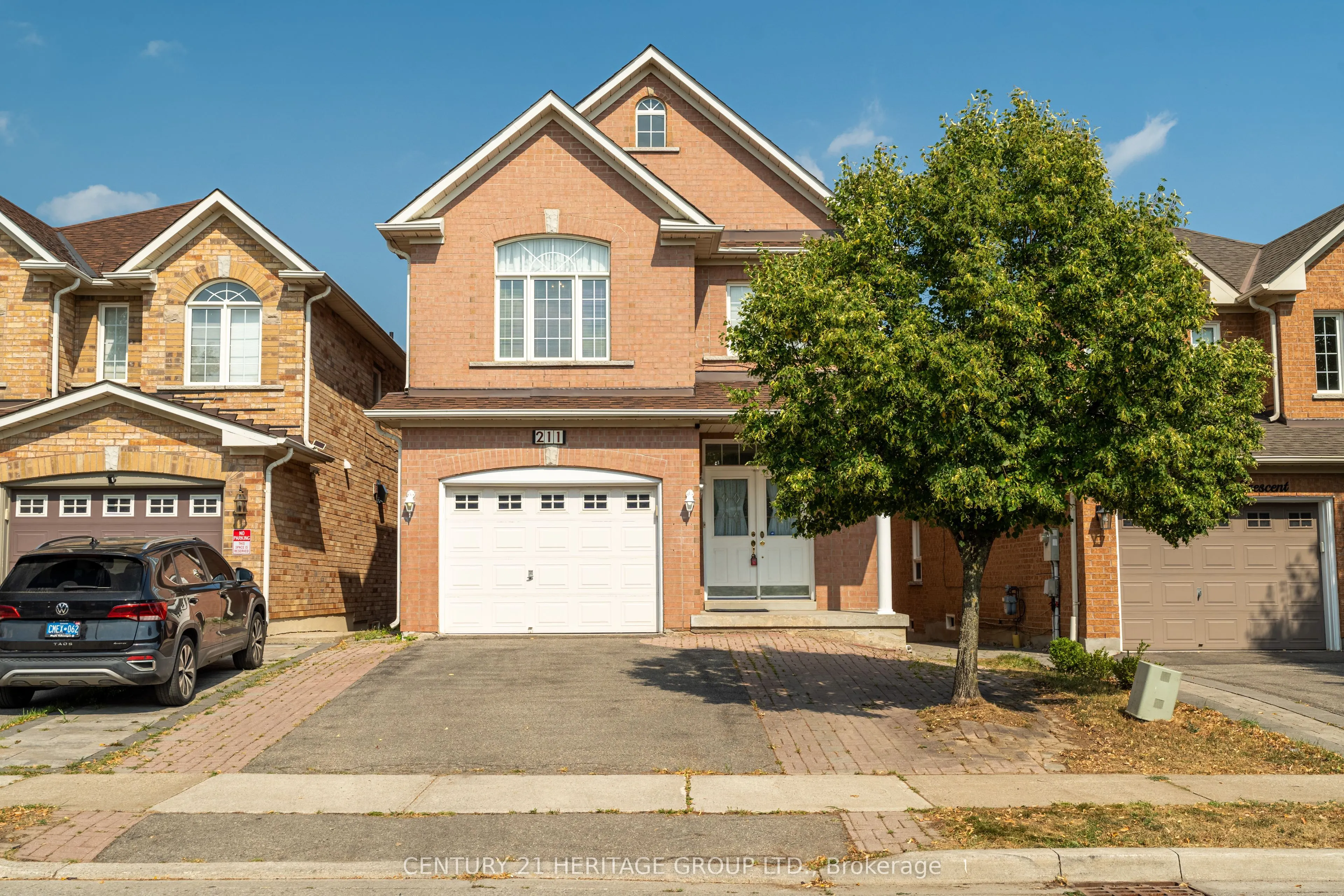 211 Kayla Crescent