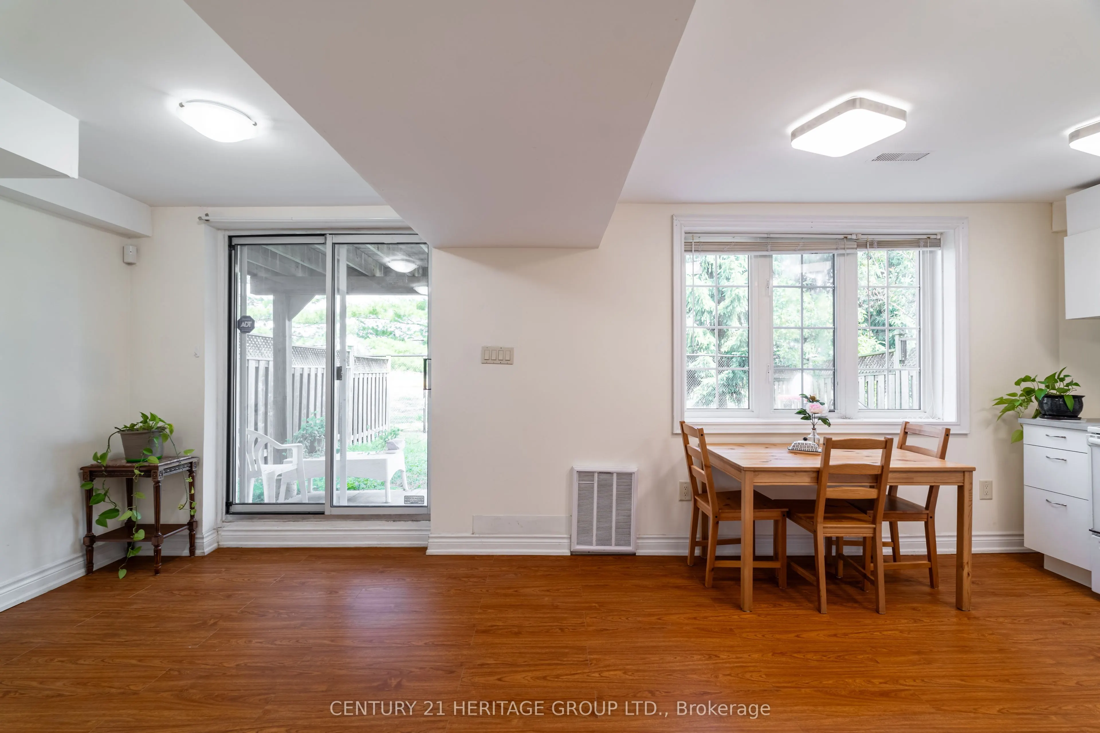 211 Kayla Crescent
