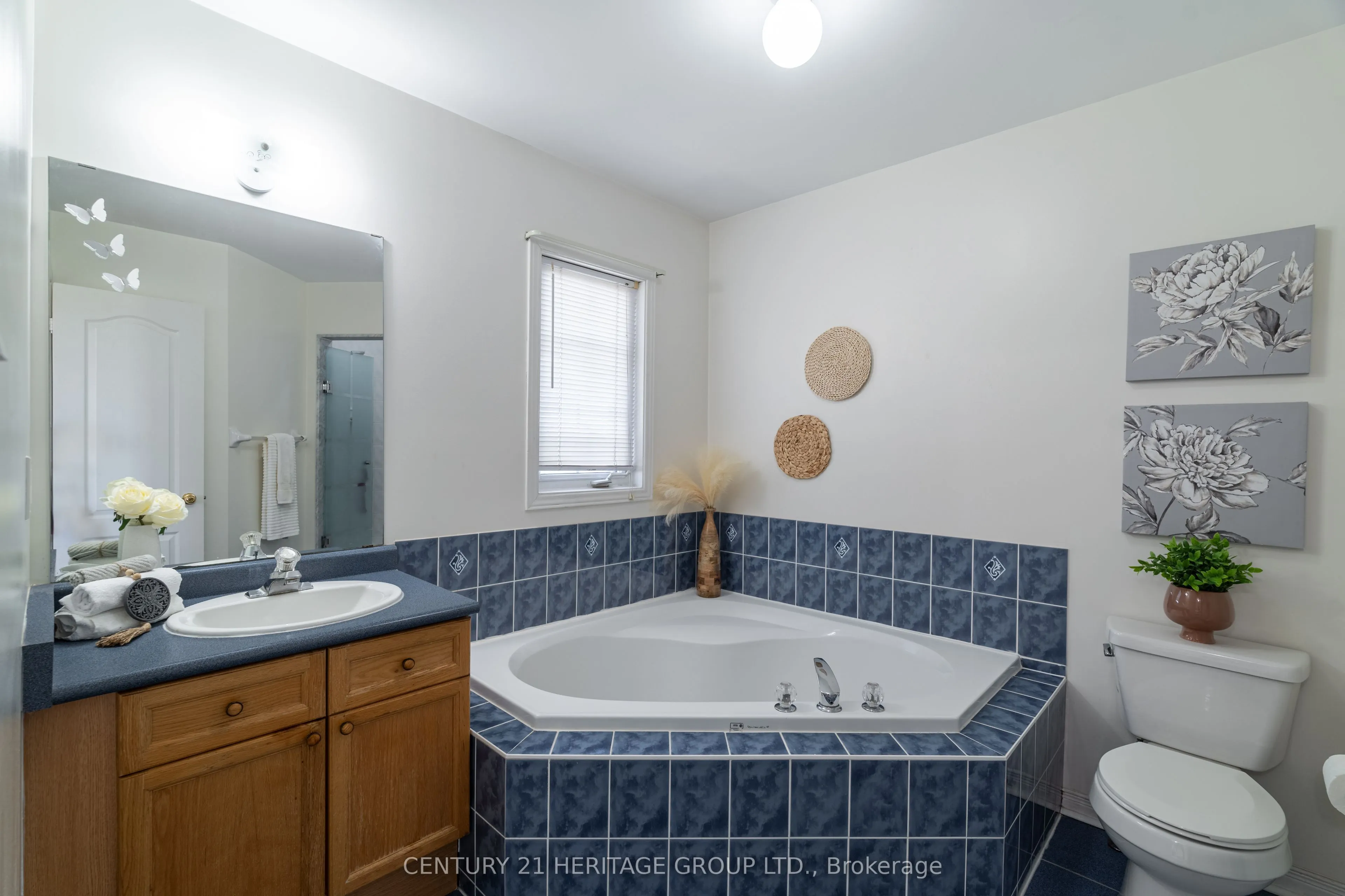 211 Kayla Crescent