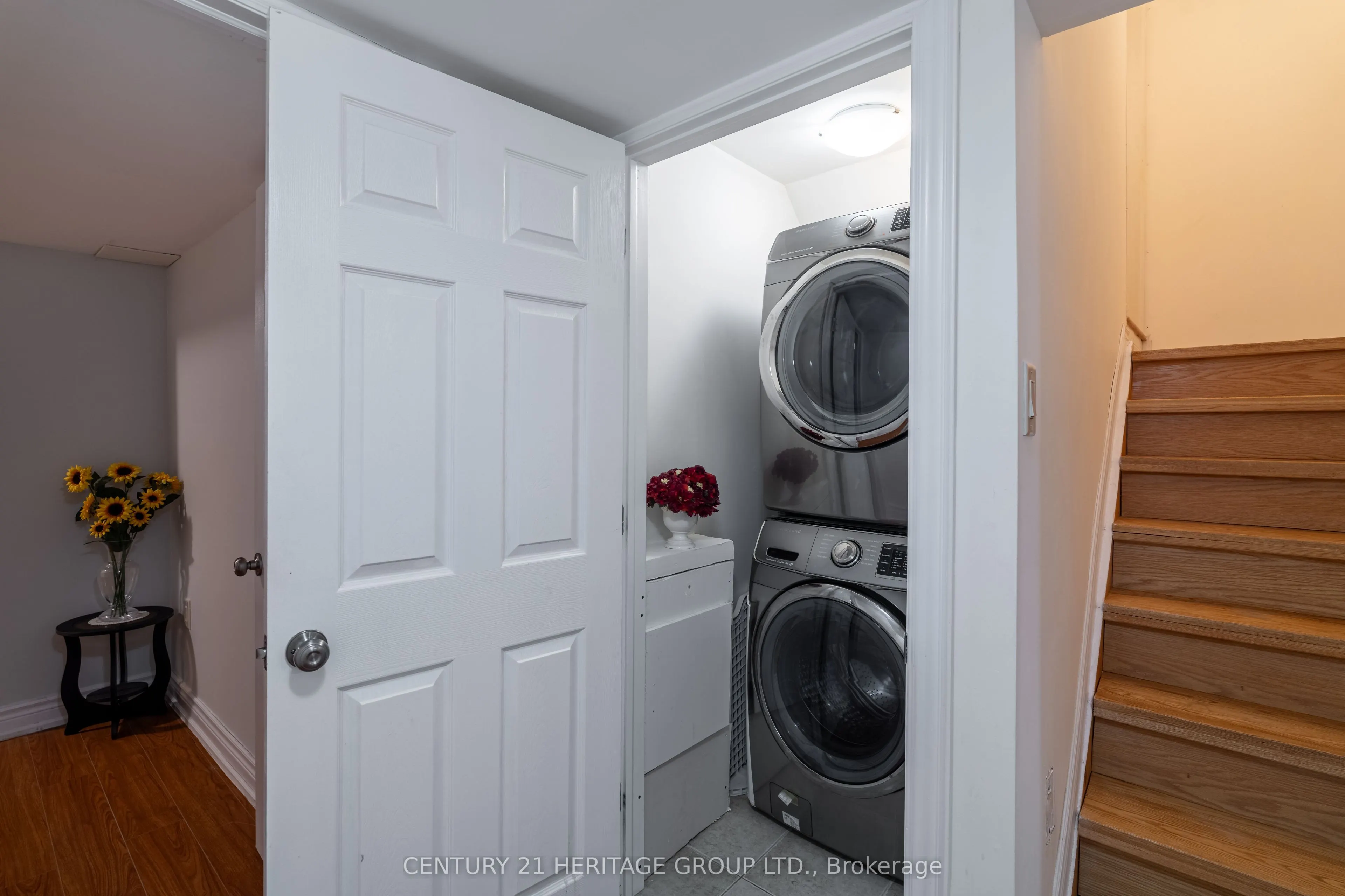 211 Kayla Crescent