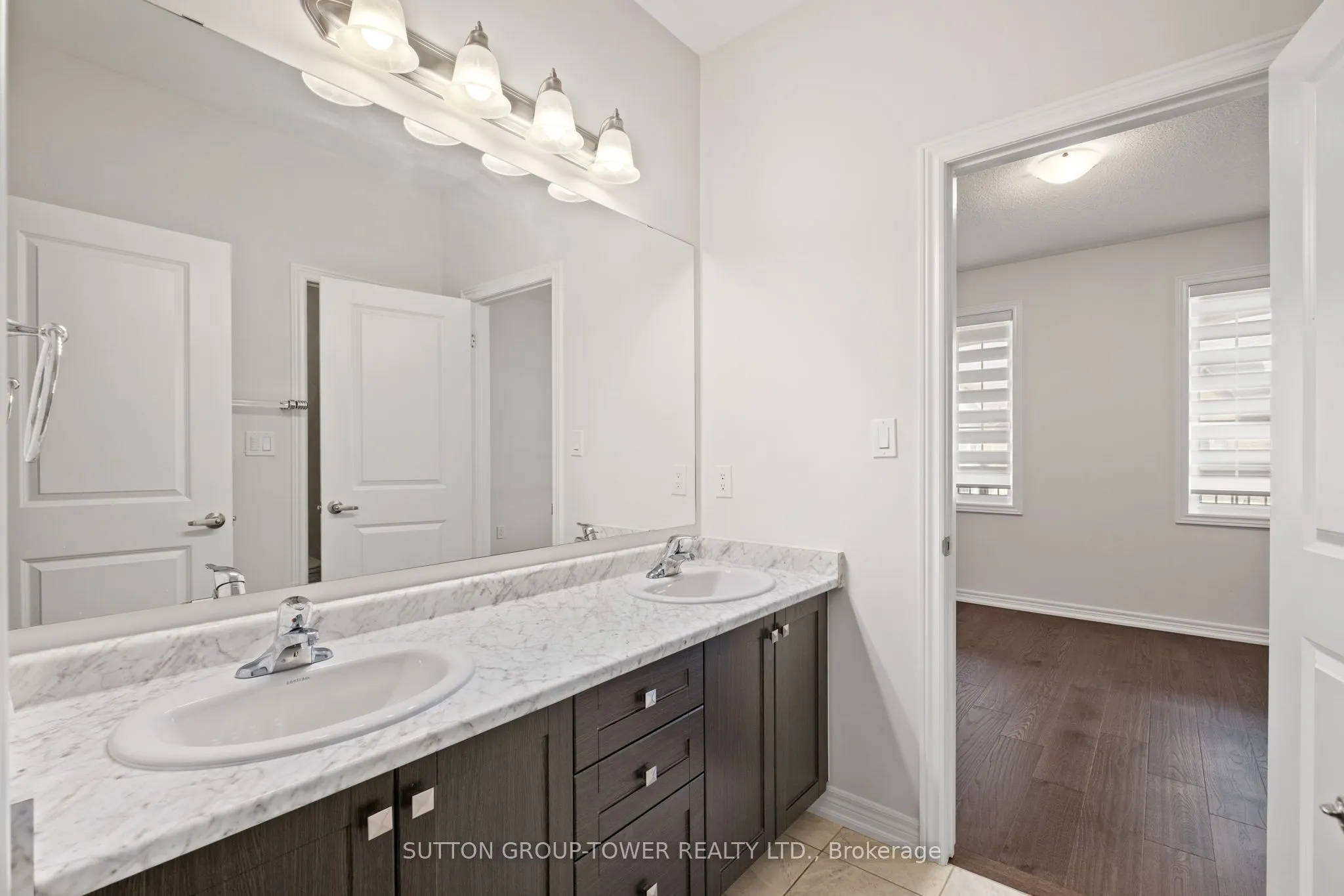 10 Alistair Crescent