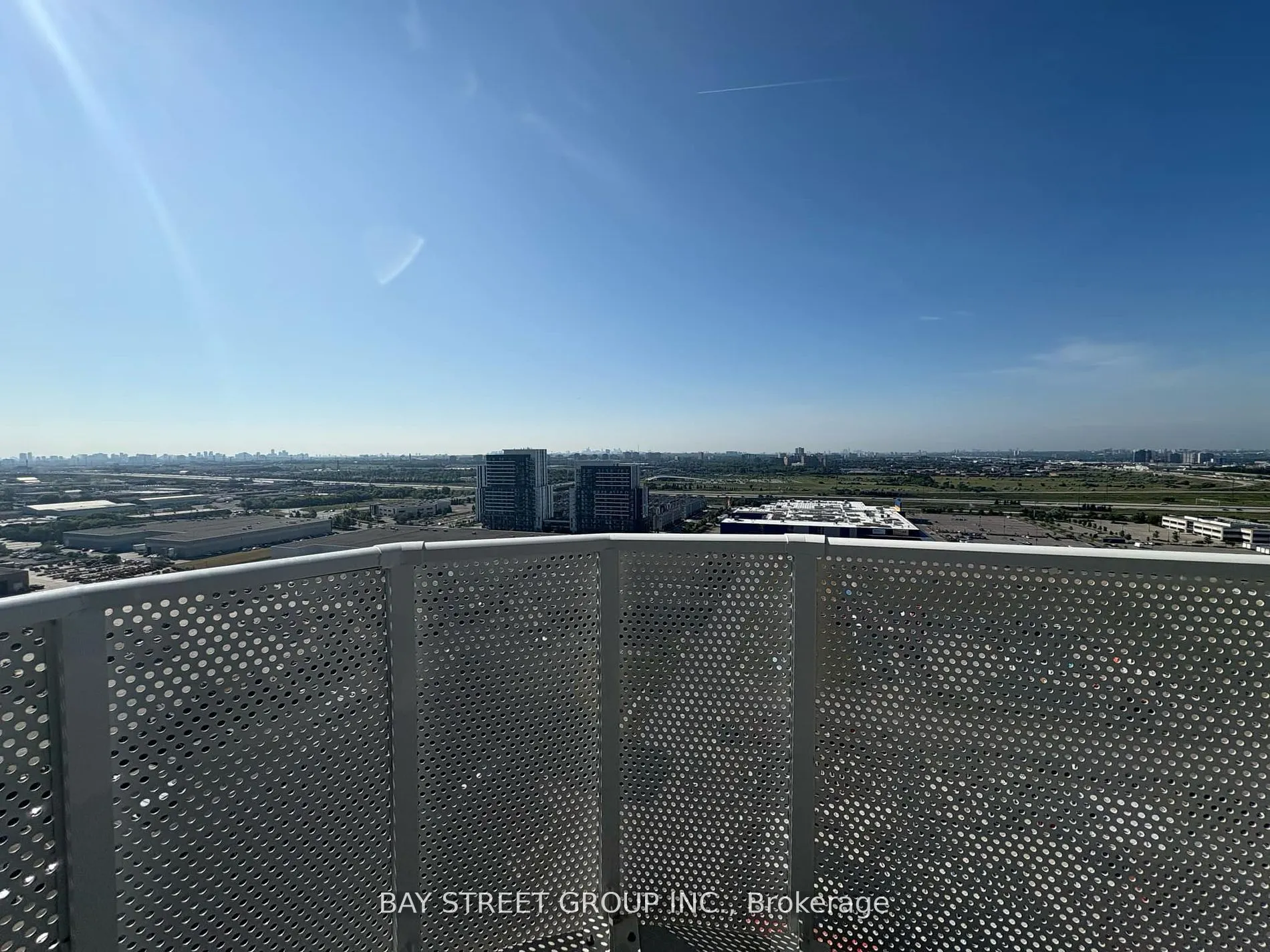 28 Interchange Way, #2510