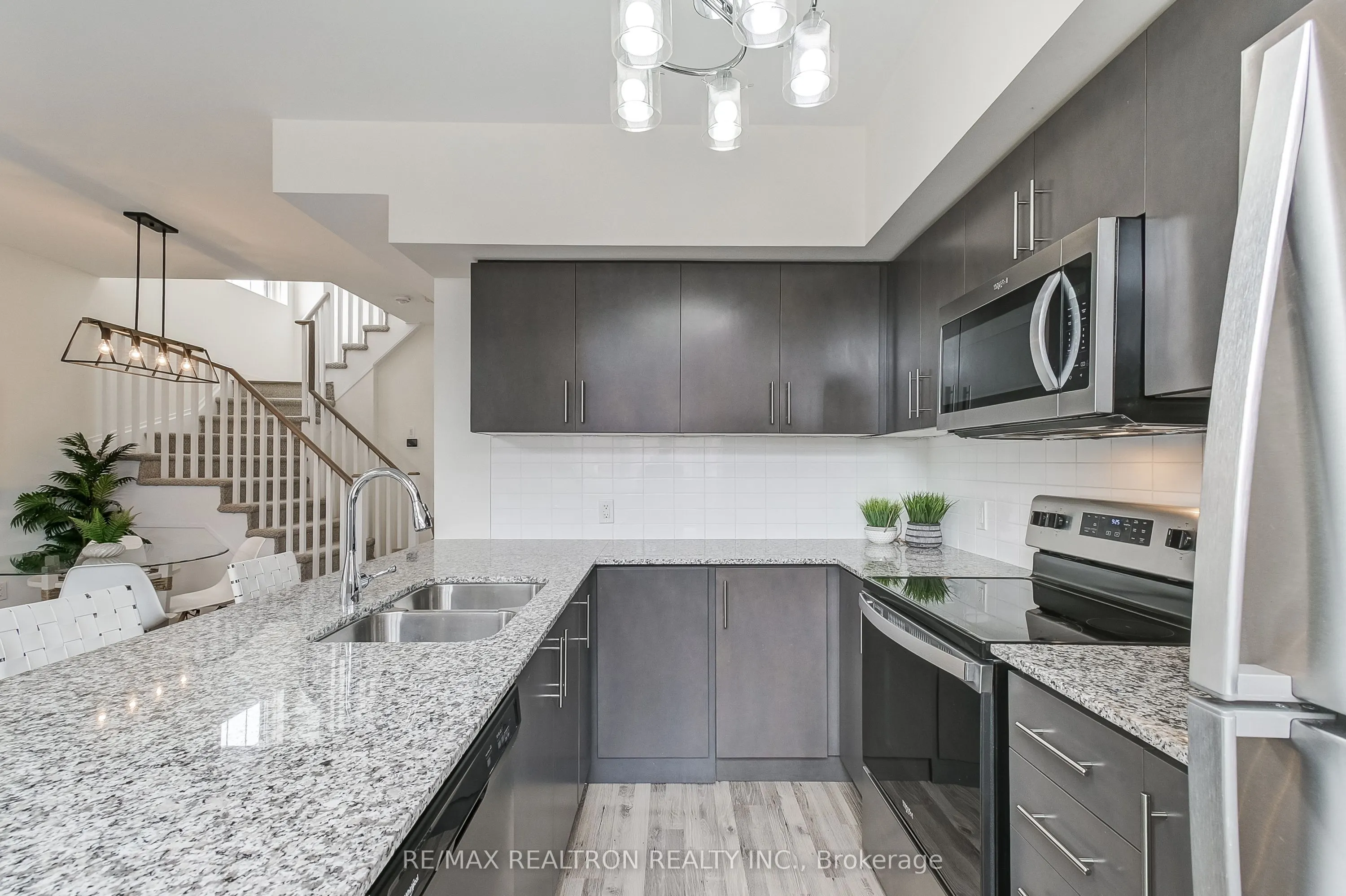 2 Linsmore Place, #310