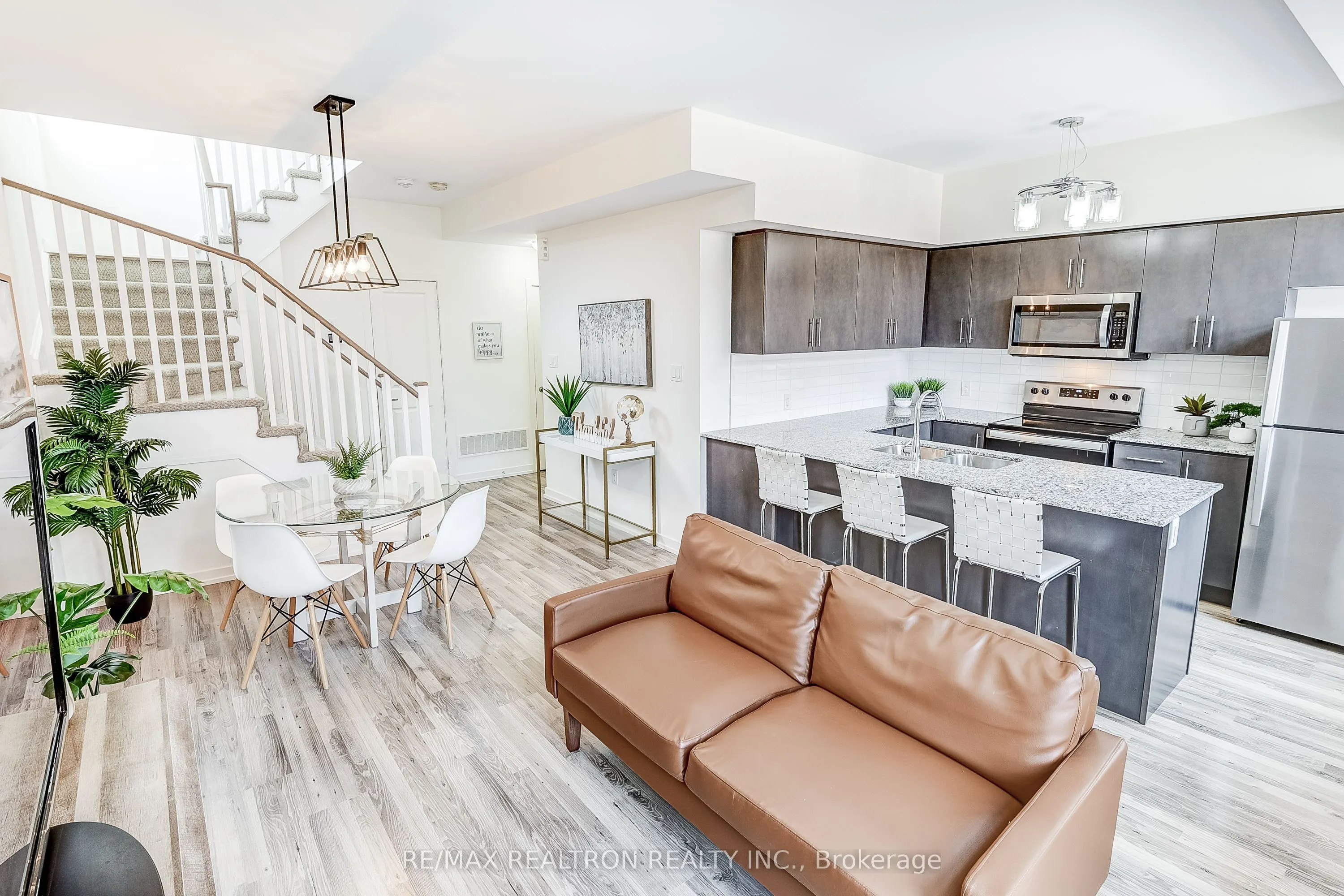 2 Linsmore Place, #310
