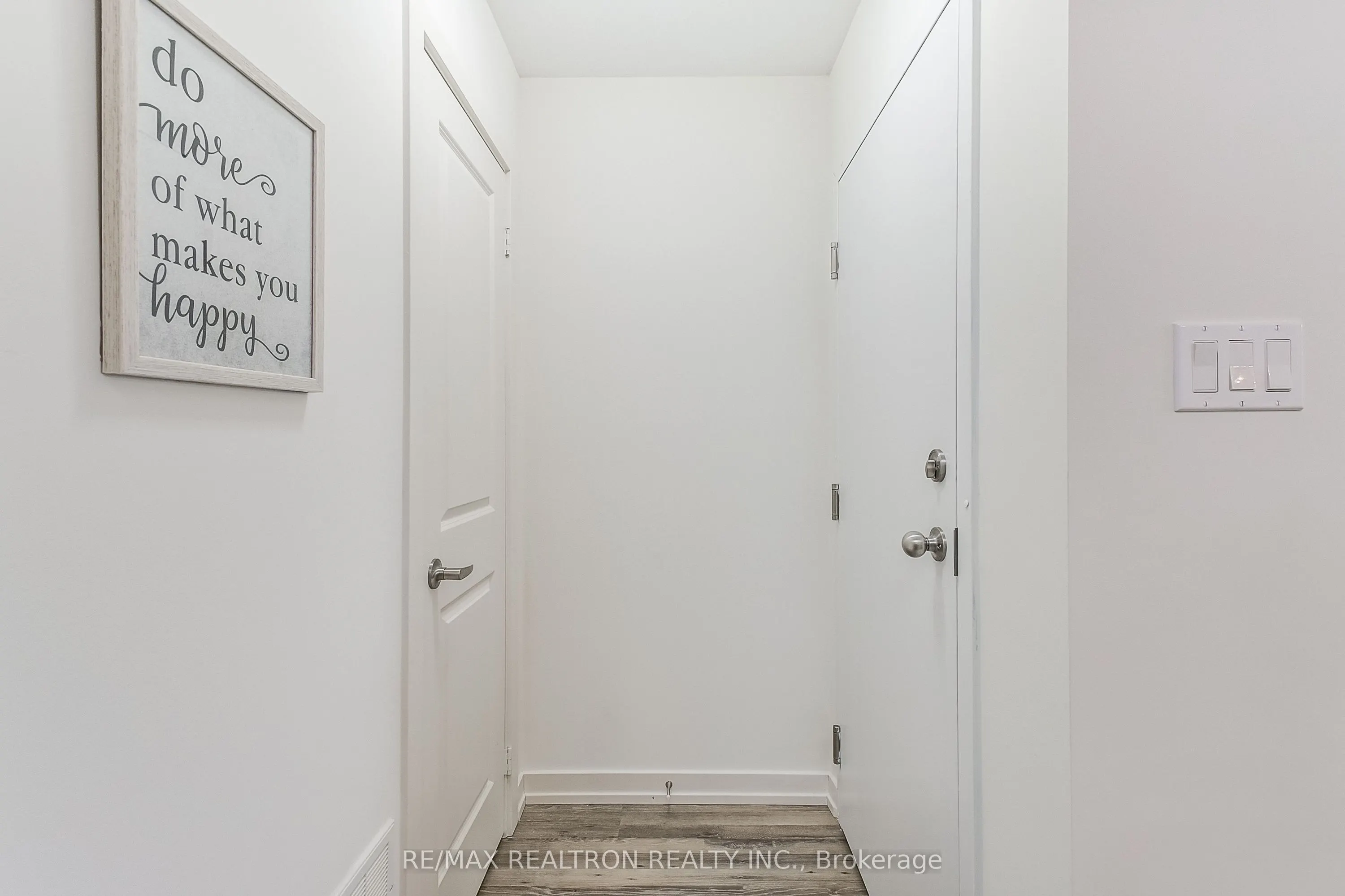 2 Linsmore Place, #310