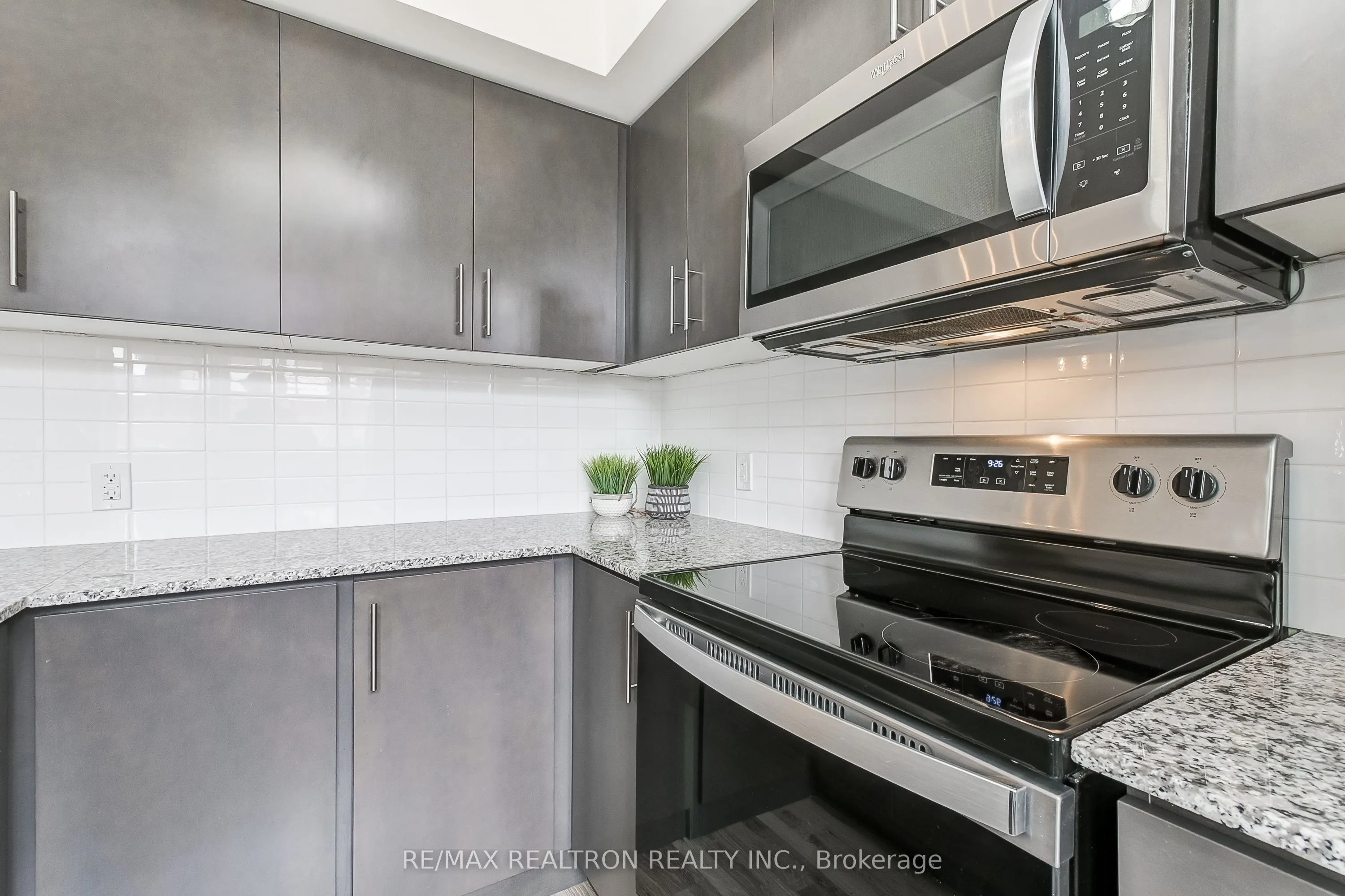 2 Linsmore Place, #310