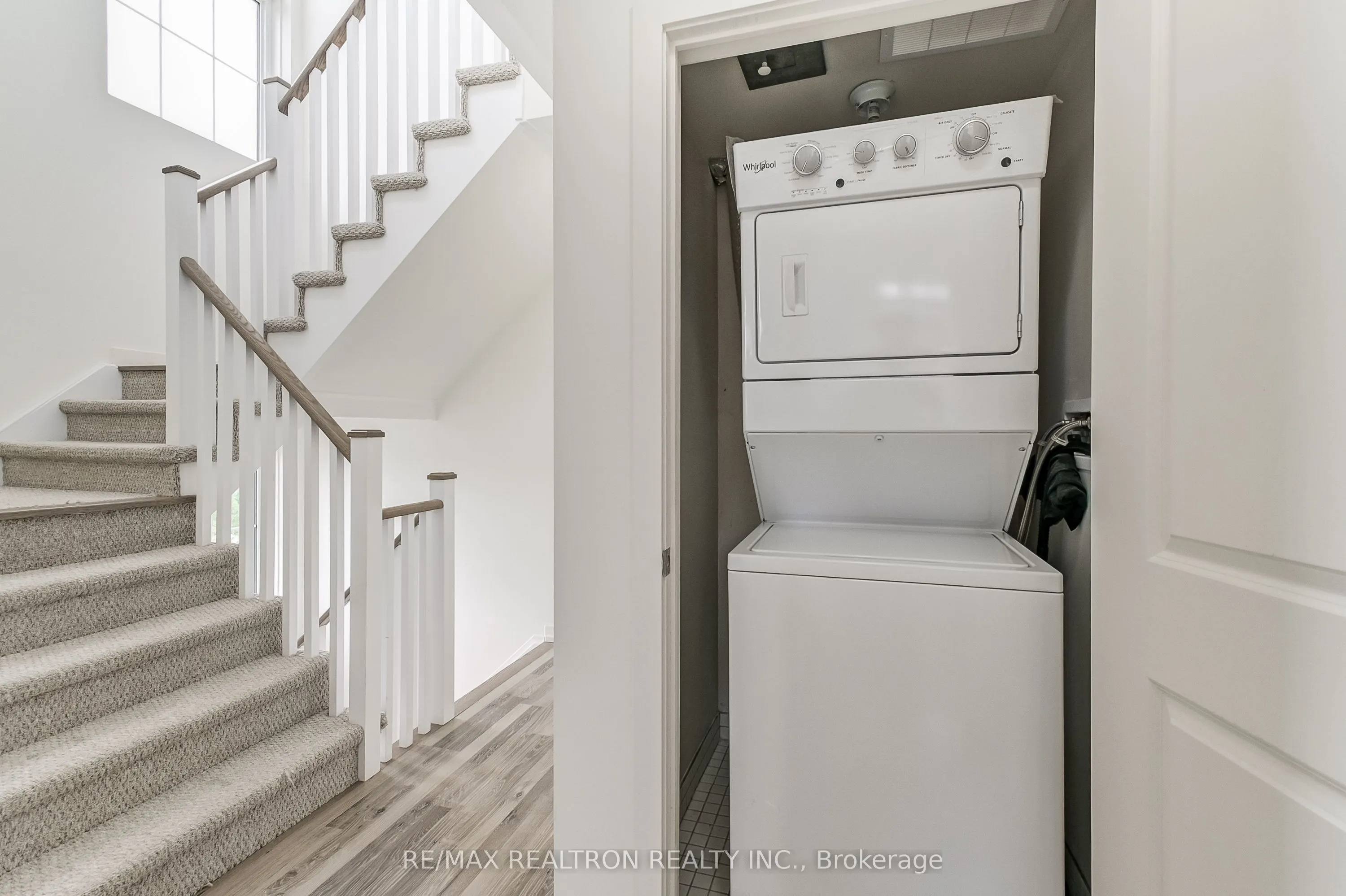 2 Linsmore Place, #310