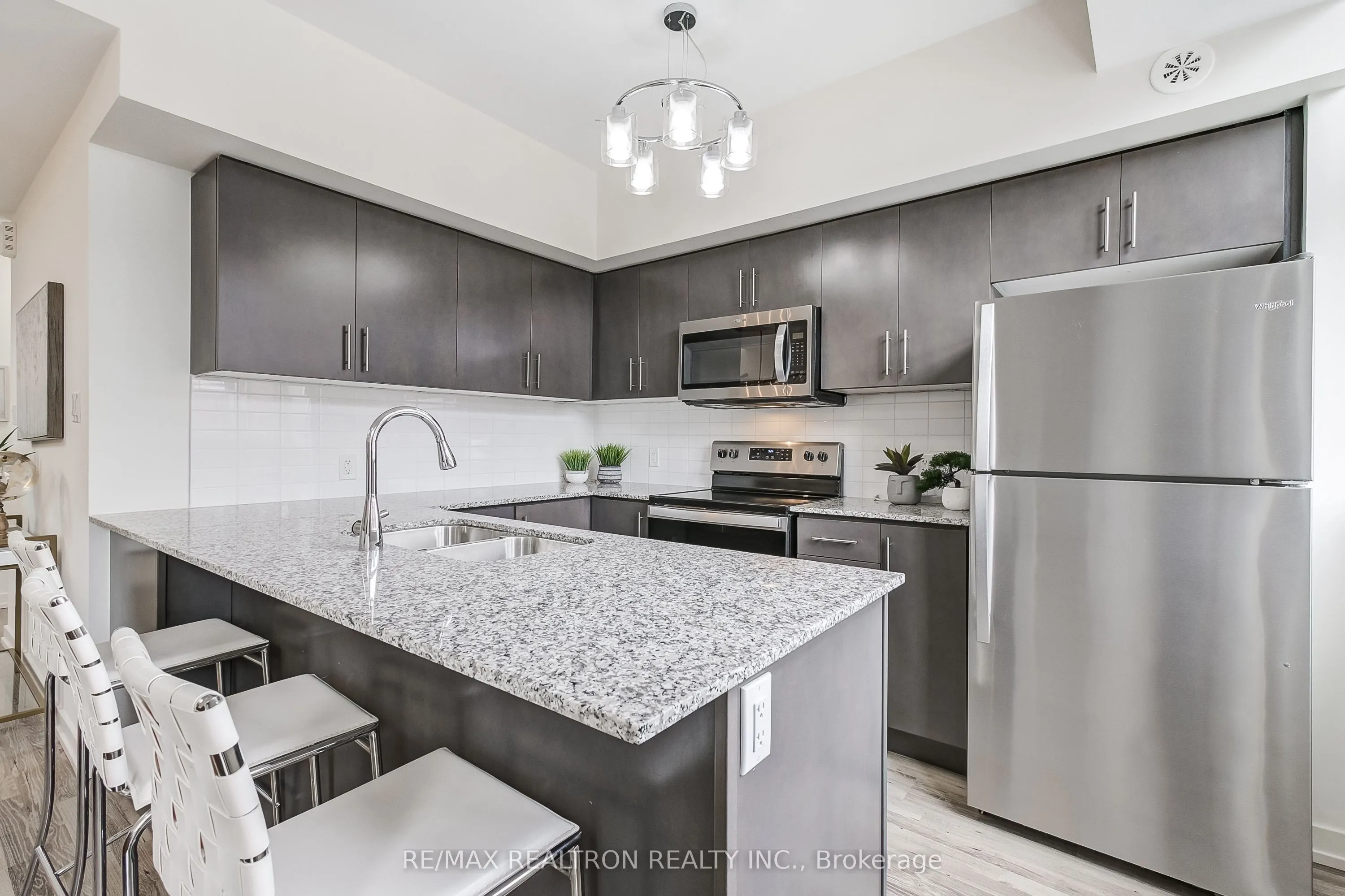 2 Linsmore Place, #310