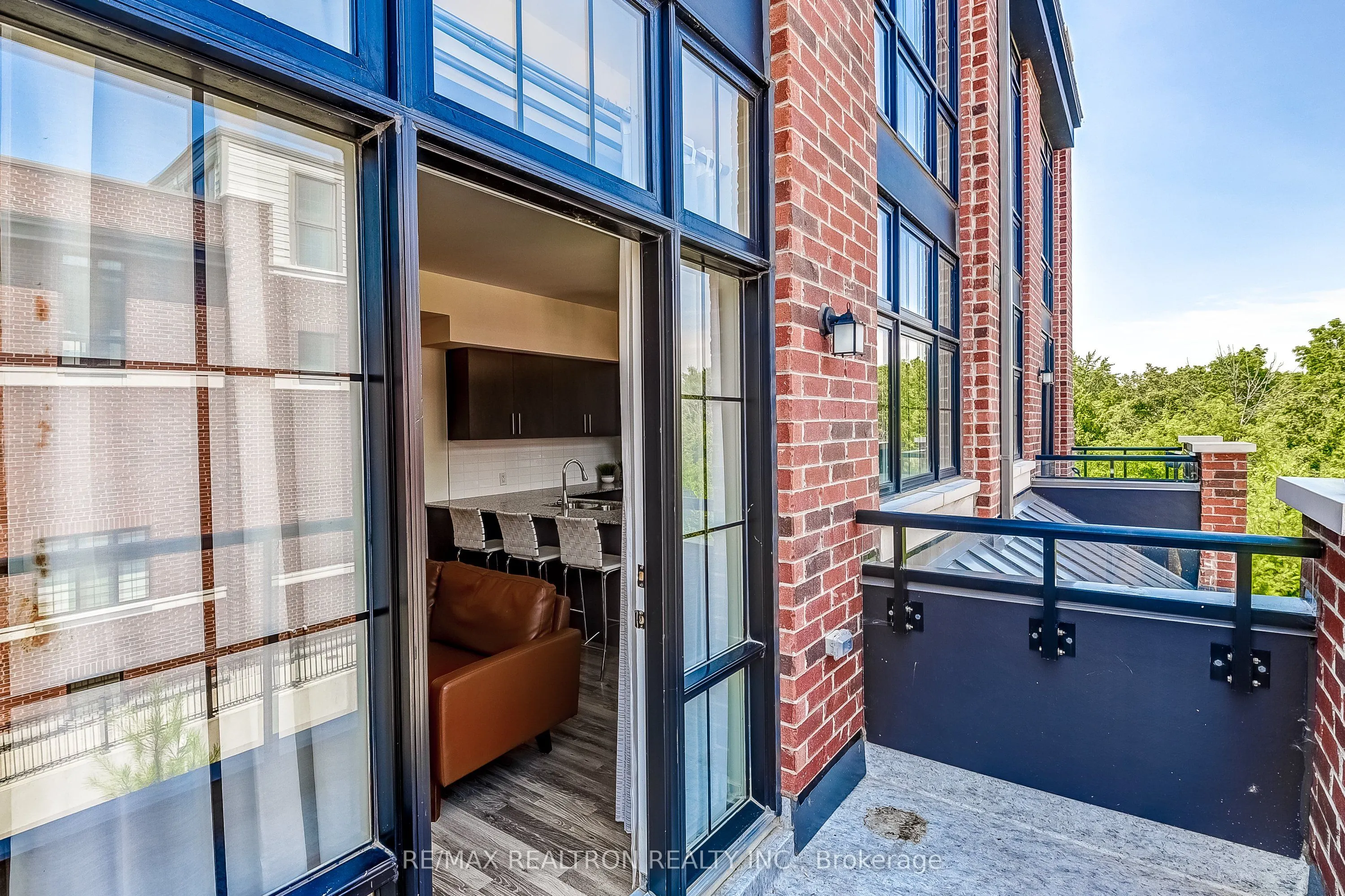 2 Linsmore Place, #310