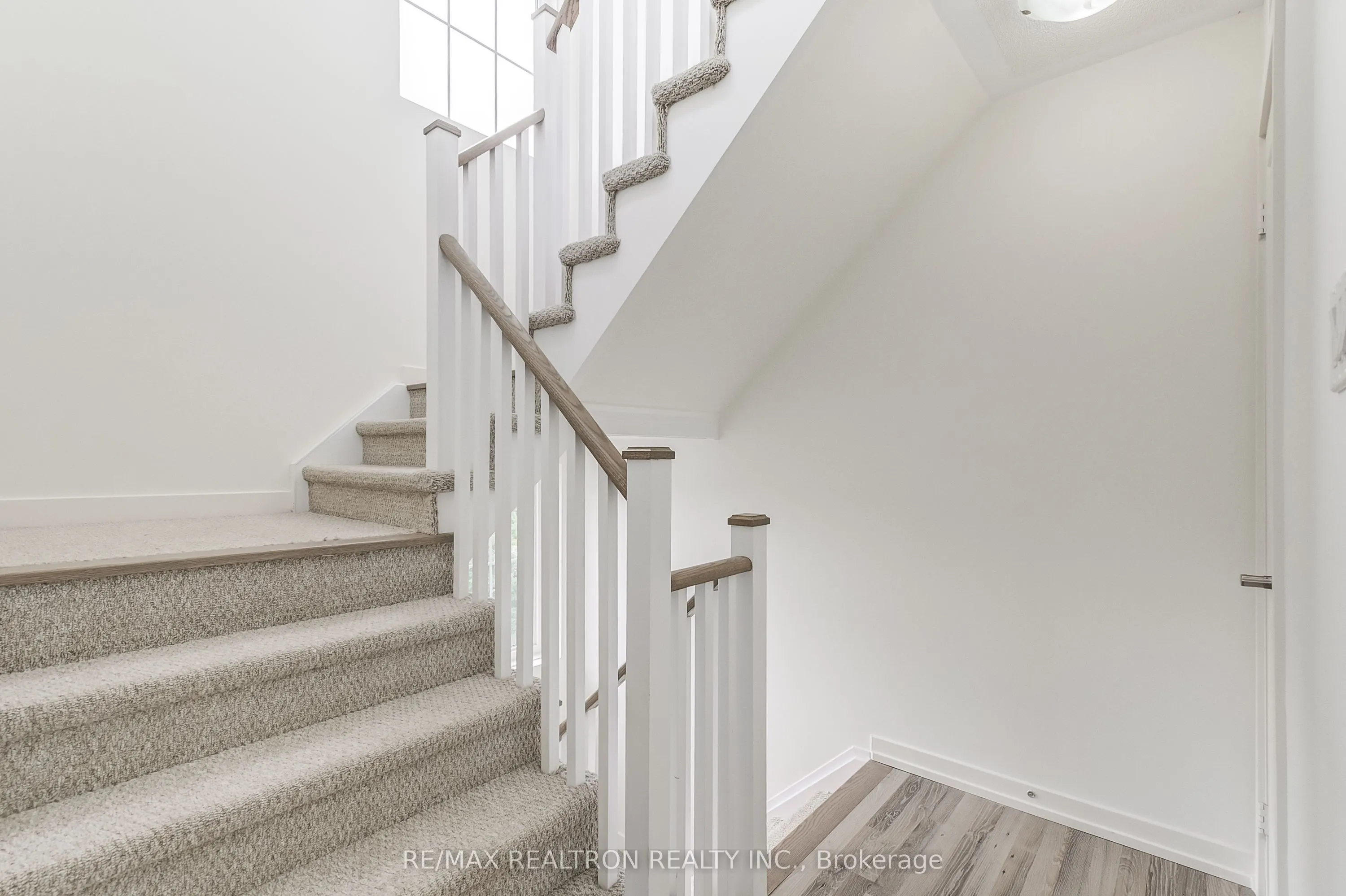 2 Linsmore Place, #310