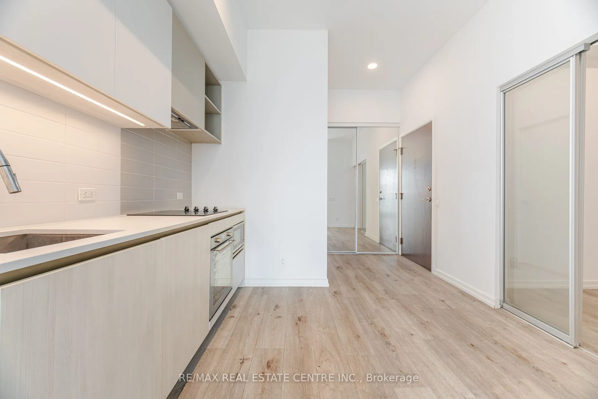 7890 Jane Street, #2507