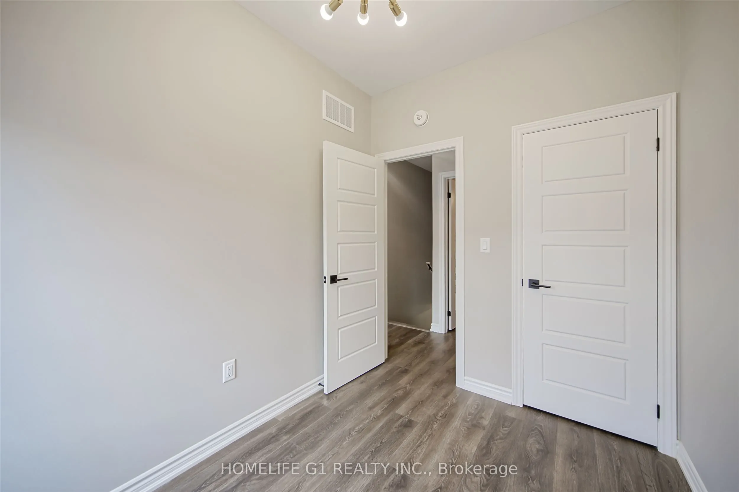 7 Mel Irving Drive