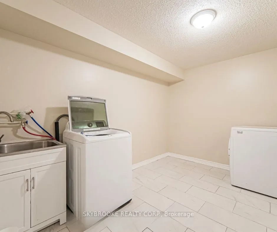 244 Milestone Crescent, #118
