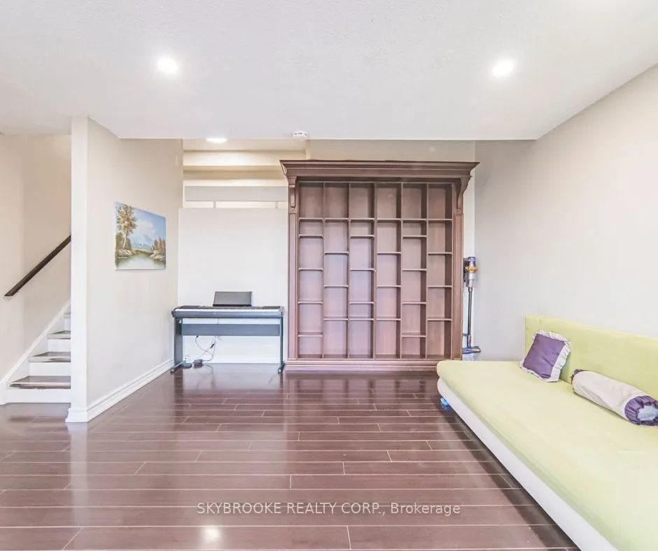 244 Milestone Crescent, #118
