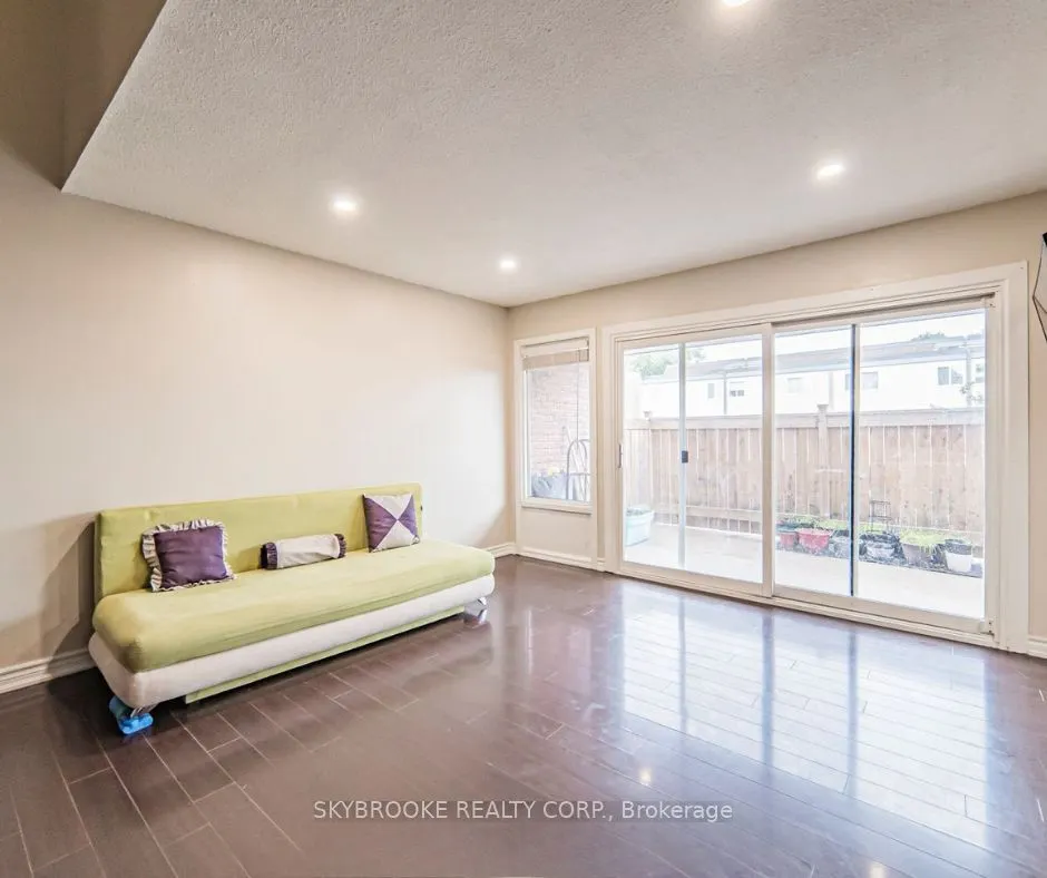 244 Milestone Crescent, #118