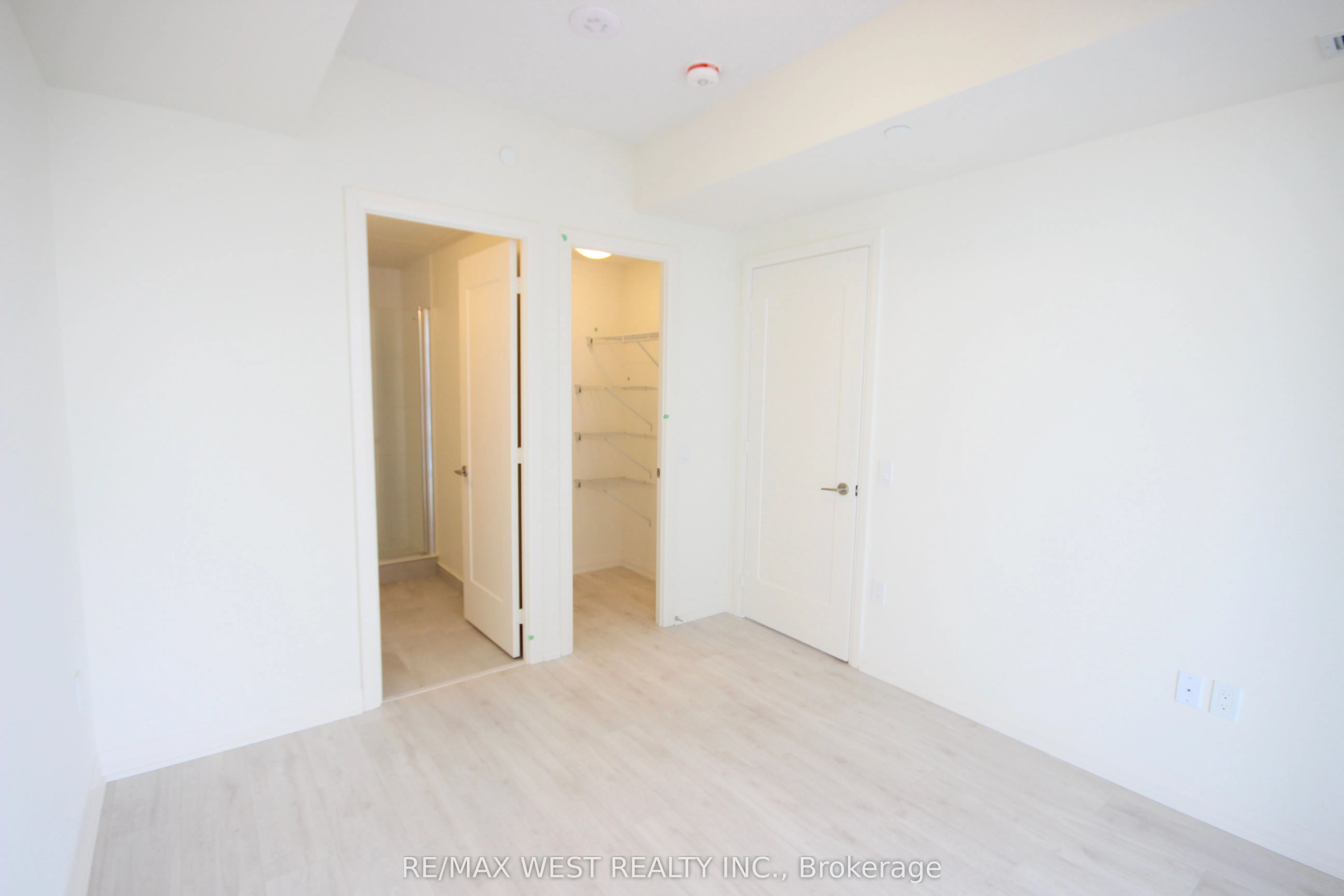 8960 Jane Street, #1602