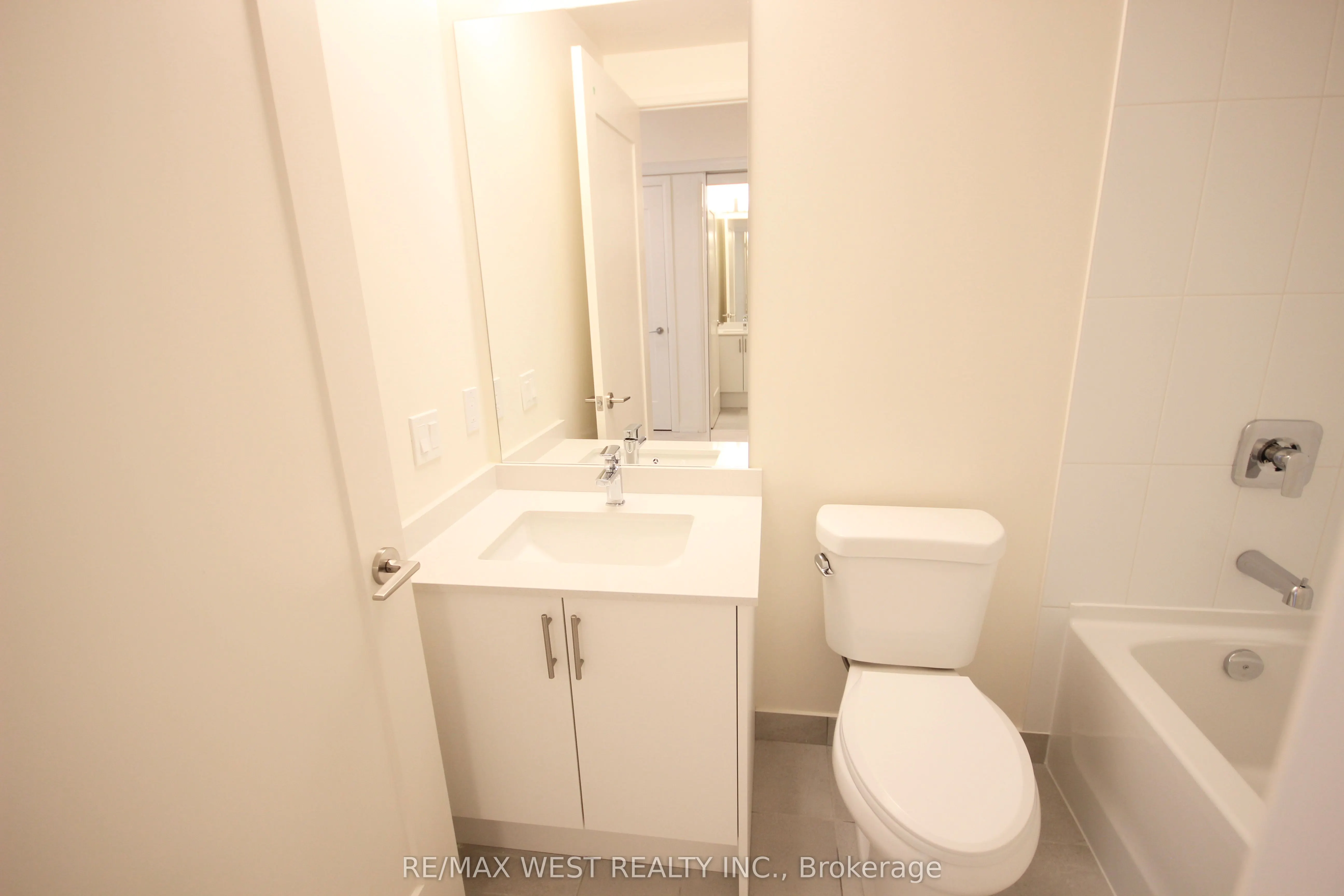 8960 Jane Street, #1602