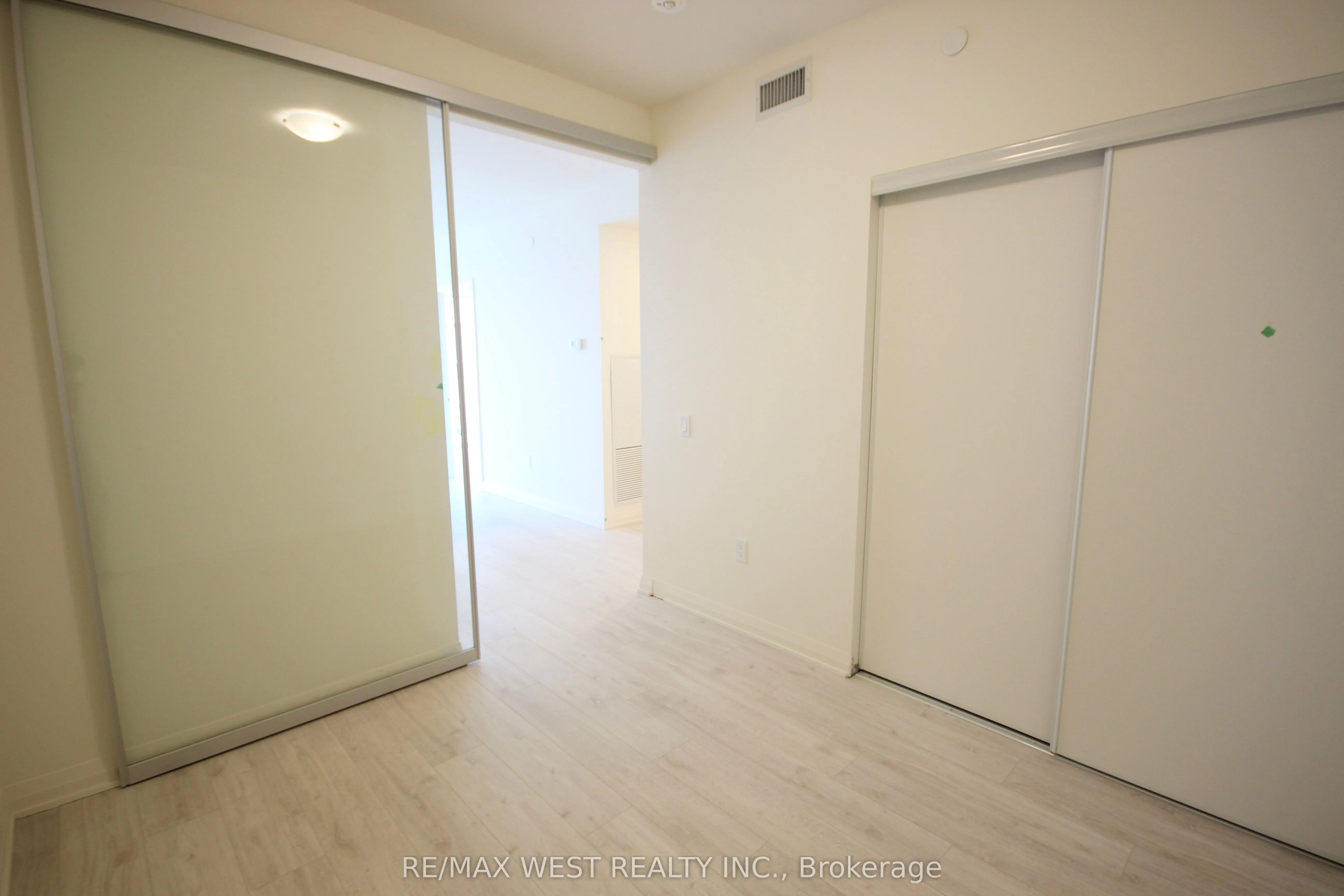 8960 Jane Street, #1602