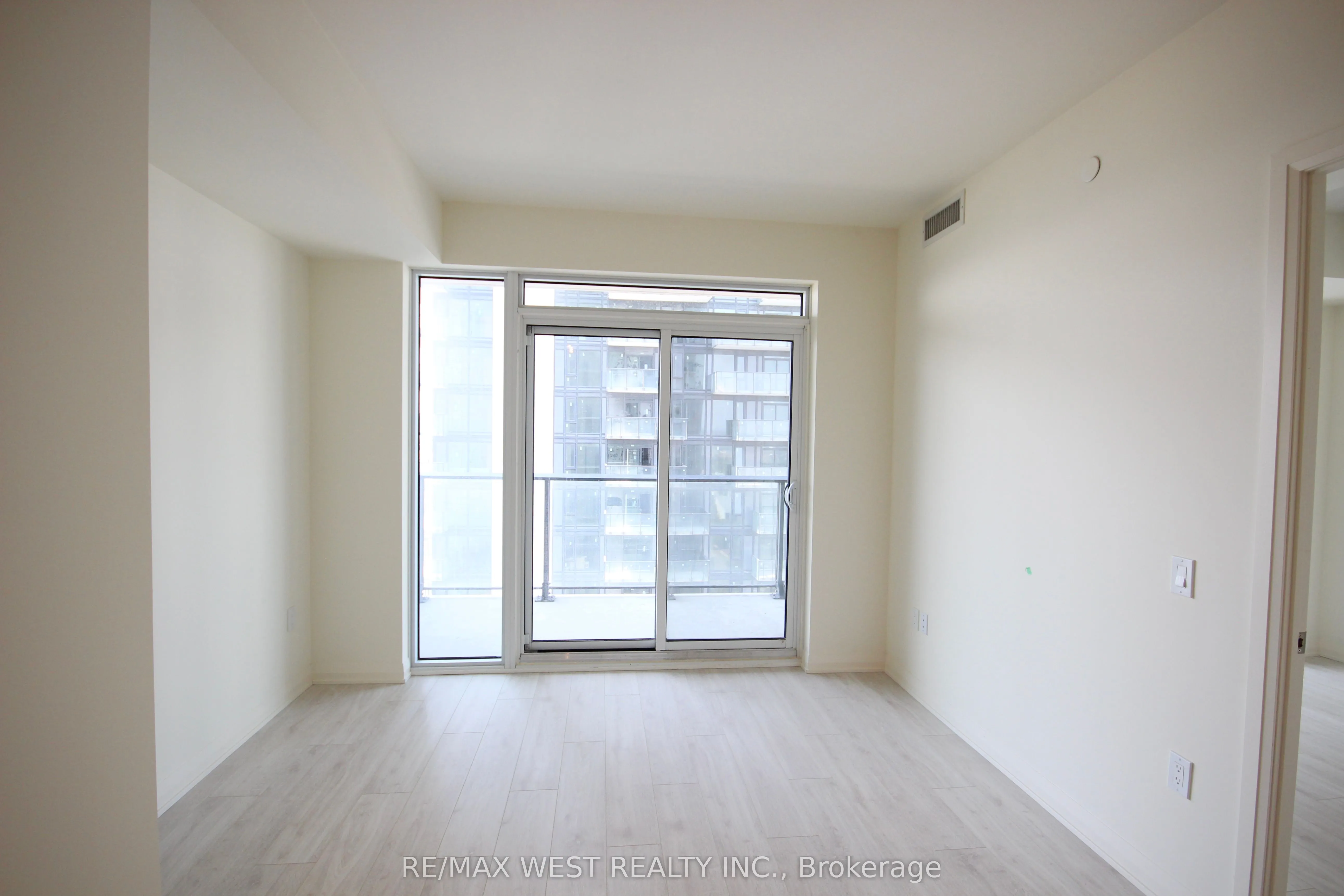 8960 Jane Street, #1602