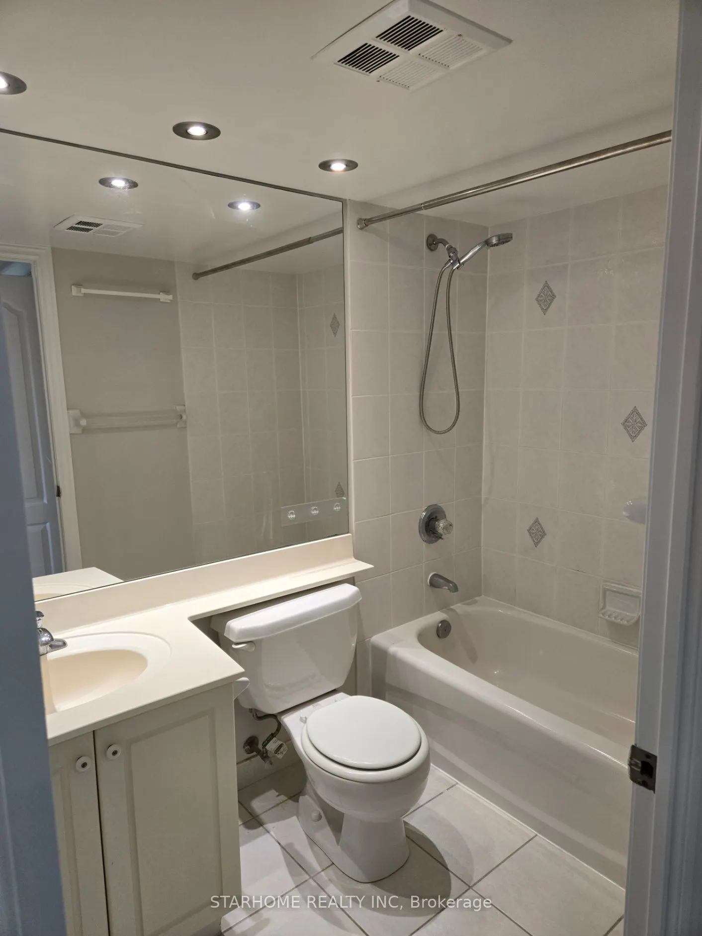 62 Suncrest Boulevard, #501