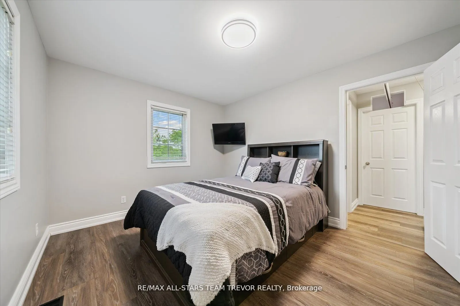 14210 Durham Rd 1