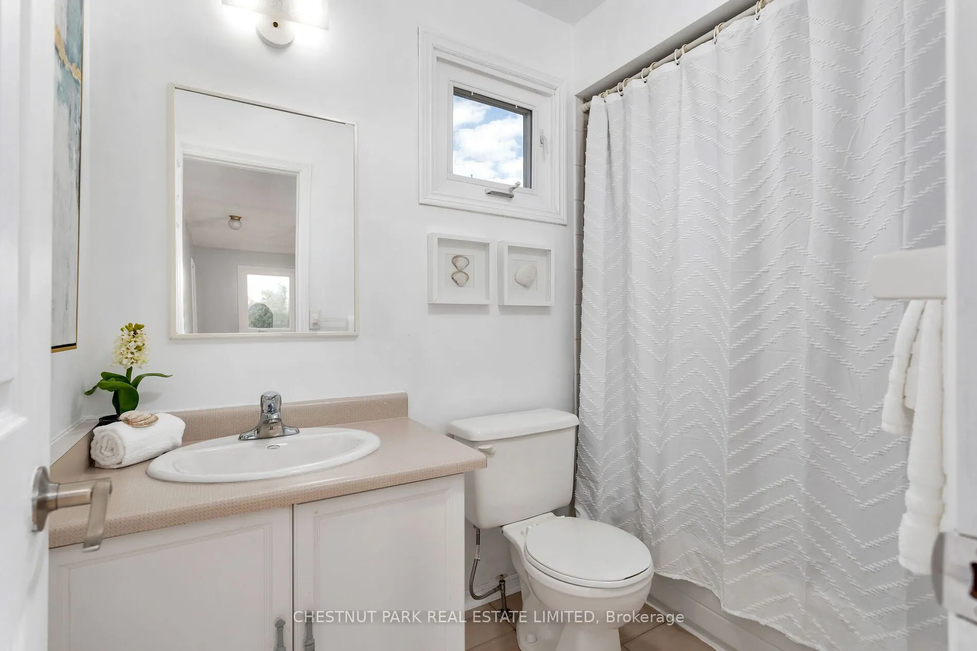 138 Largo Crescent