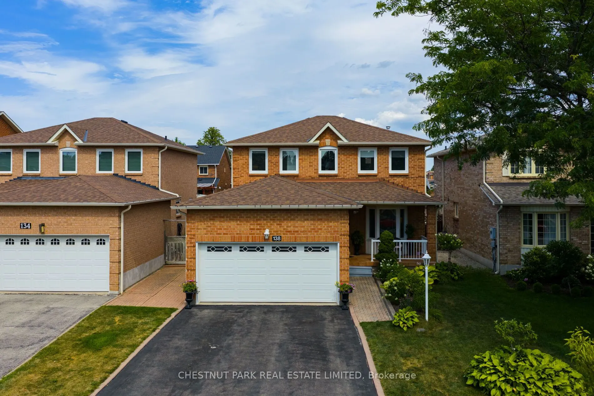 138 Largo Crescent