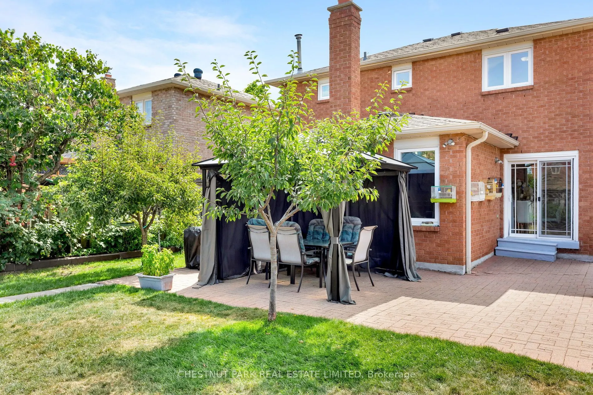 138 Largo Crescent
