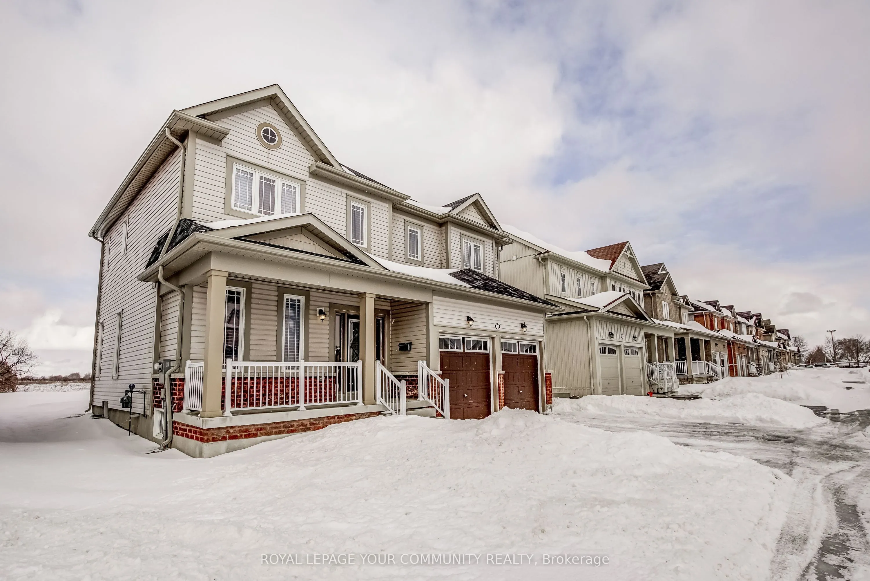 16 Don Hadden Crescent