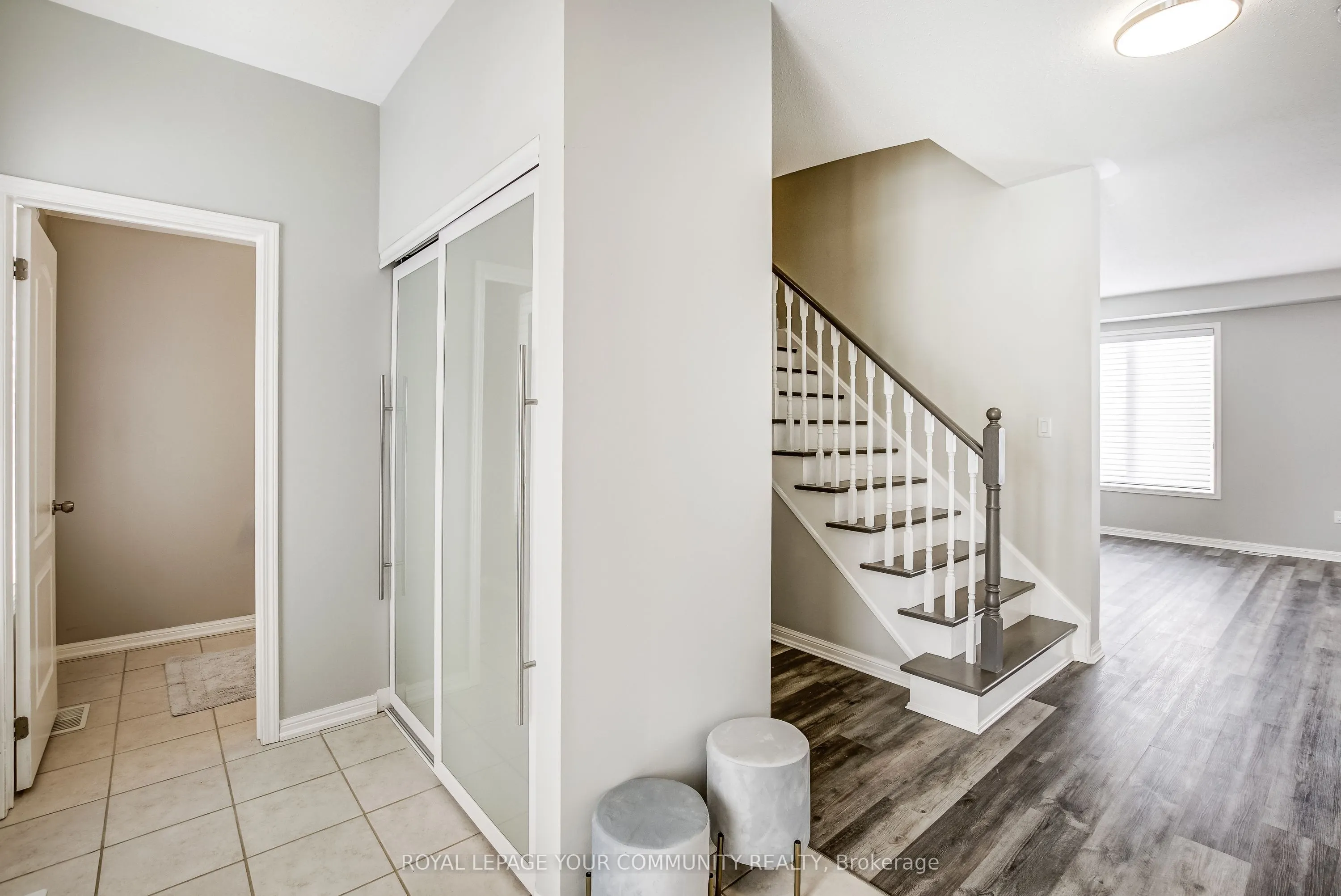 16 Don Hadden Crescent