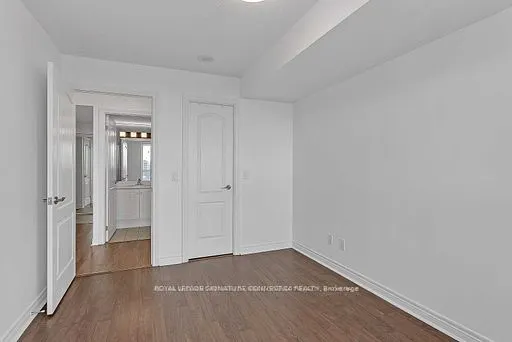 60 Disera Drive, #905