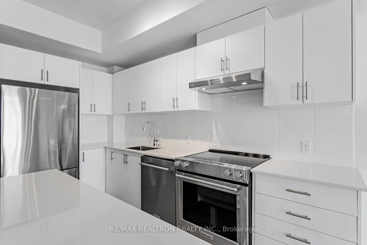 8960 Jane Street, #2318